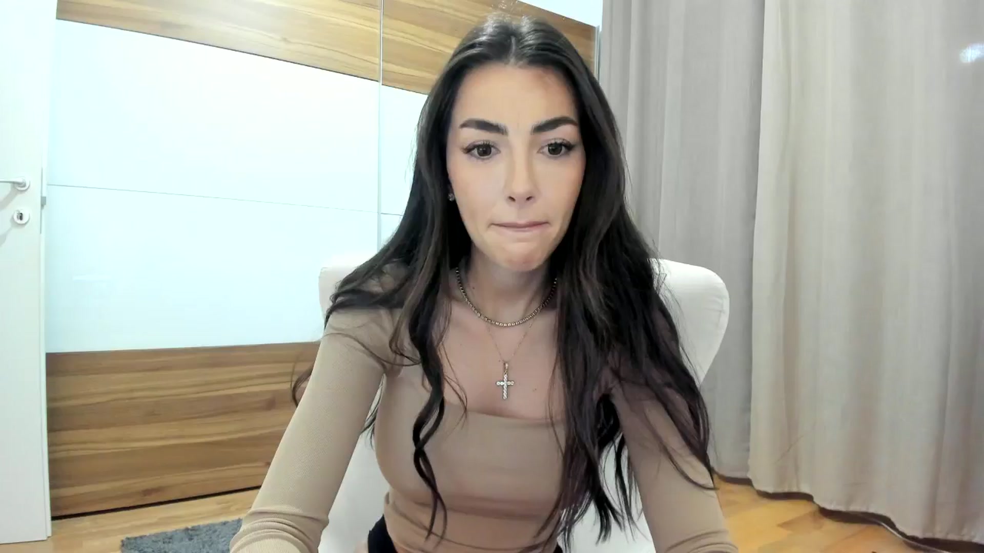 Gallery image thumbnail from Joyxs's myfreecams stream on, 11/05/2024, 23:46 image 1 of 20