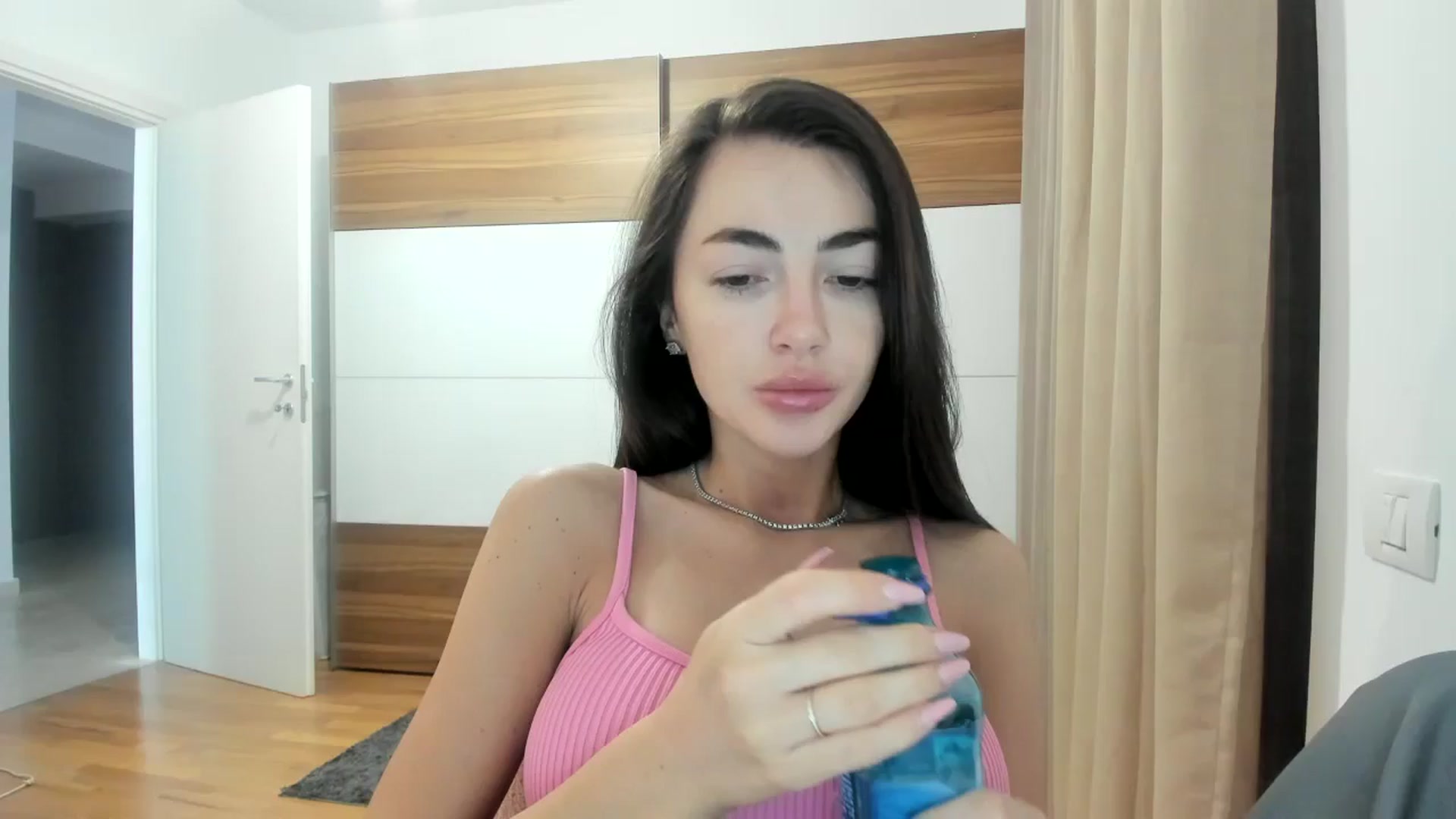 Gallery image thumbnail from Joyxs's myfreecams stream on, 01/17/2025, 13:10 image 1 of 20