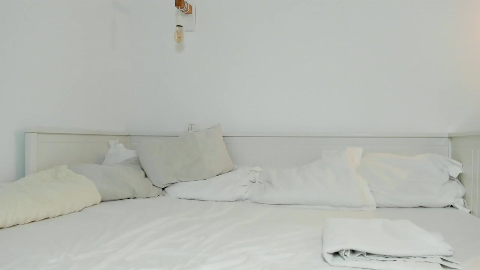 Gallery image thumbnail from Joyxs's myfreecams stream on, 02/06/2026, 24:41 image 14 of 20