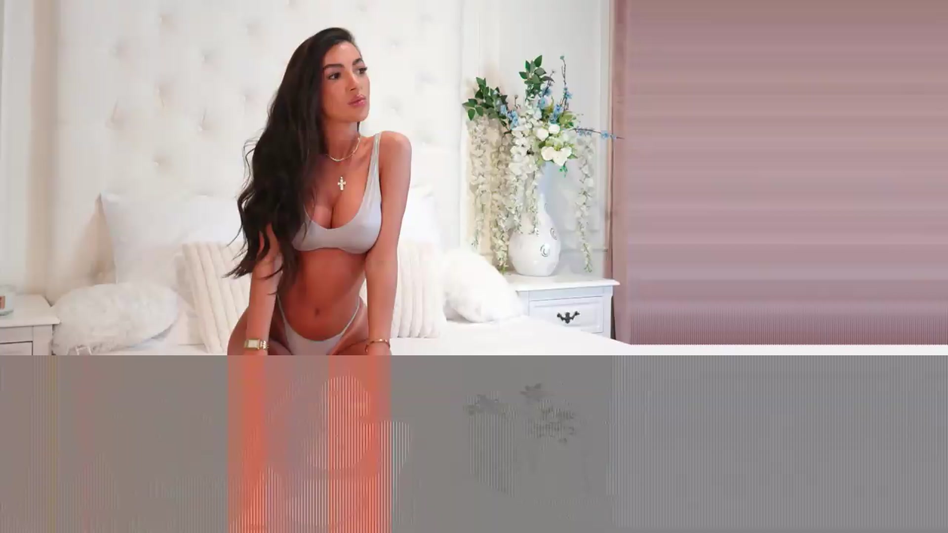 Gallery image thumbnail from Joyxs's myfreecams stream on, 07/27/2026, 22:31 image 19 of 20