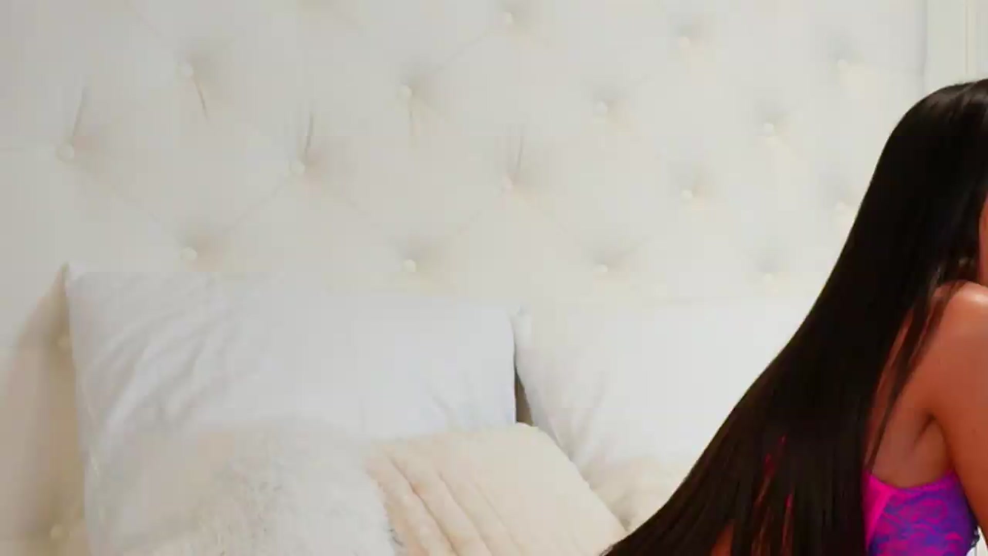 Gallery image thumbnail from Joyxs's myfreecams stream on, 08/04/2026, 20:53 image 3 of 20