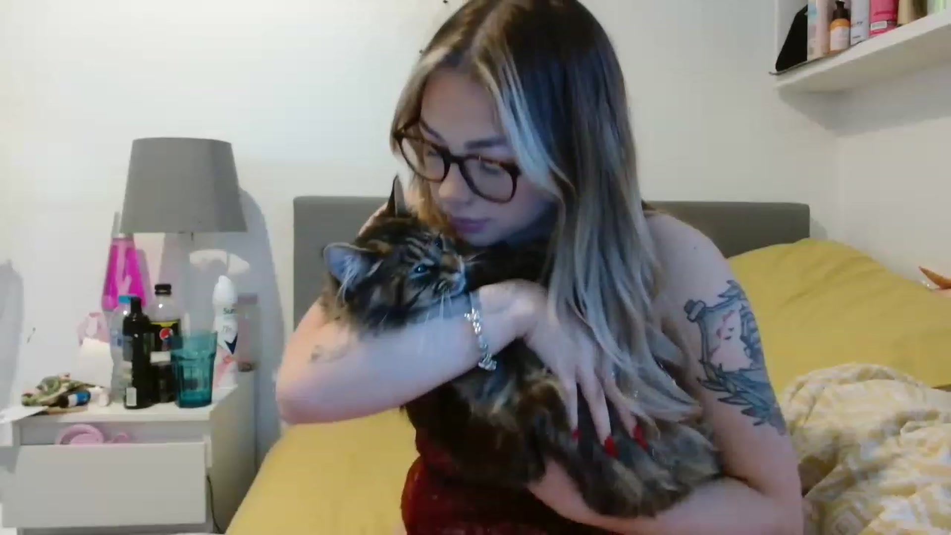 Gallery image thumbnail from Joyybluee1's myfreecams stream on, 01/03/2023, 11:36 image 15 of 20
