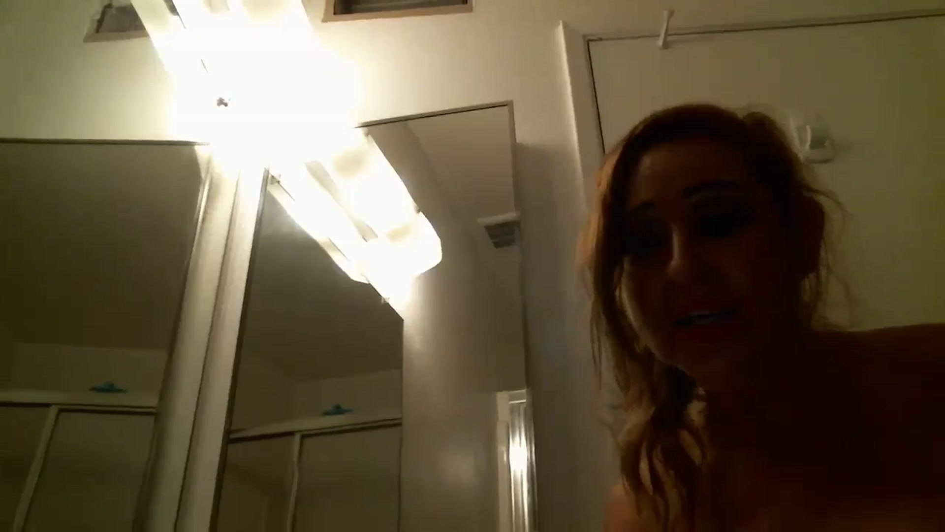 Gallery image thumbnail from Jrabbit_'s myfreecams stream on, 09/05/2023, 08:54 image 6 of 20
