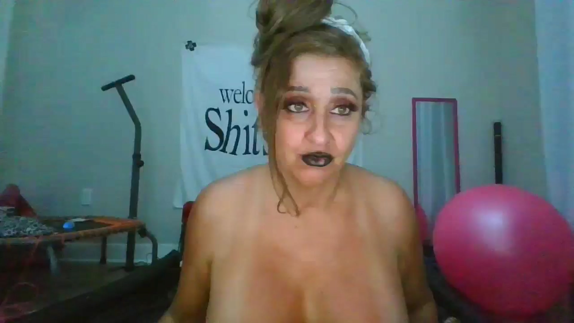 Gallery image thumbnail from Jrabbit_'s myfreecams stream on, 10/13/2024, 11:52 image 1 of 20