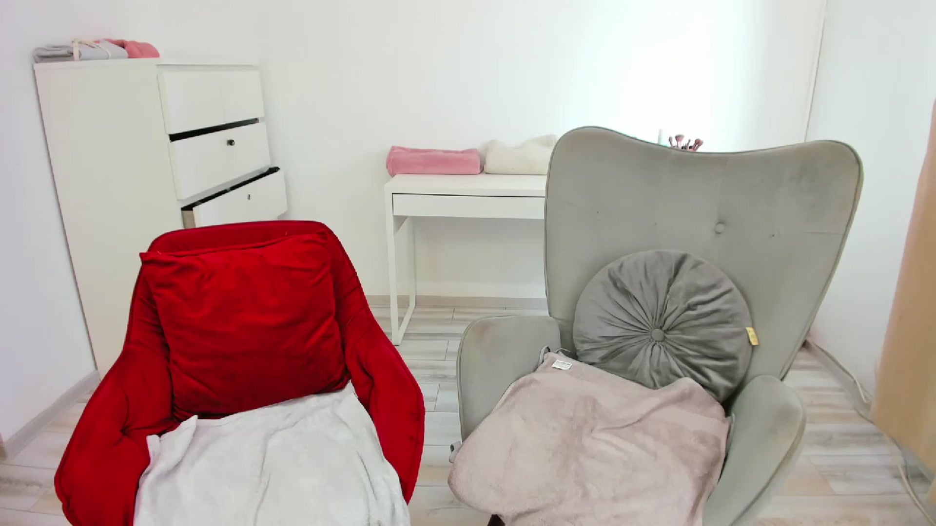 Gallery image thumbnail from JudyReea's myfreecams stream on, 09/25/2023, 11:04 image 18 of 20