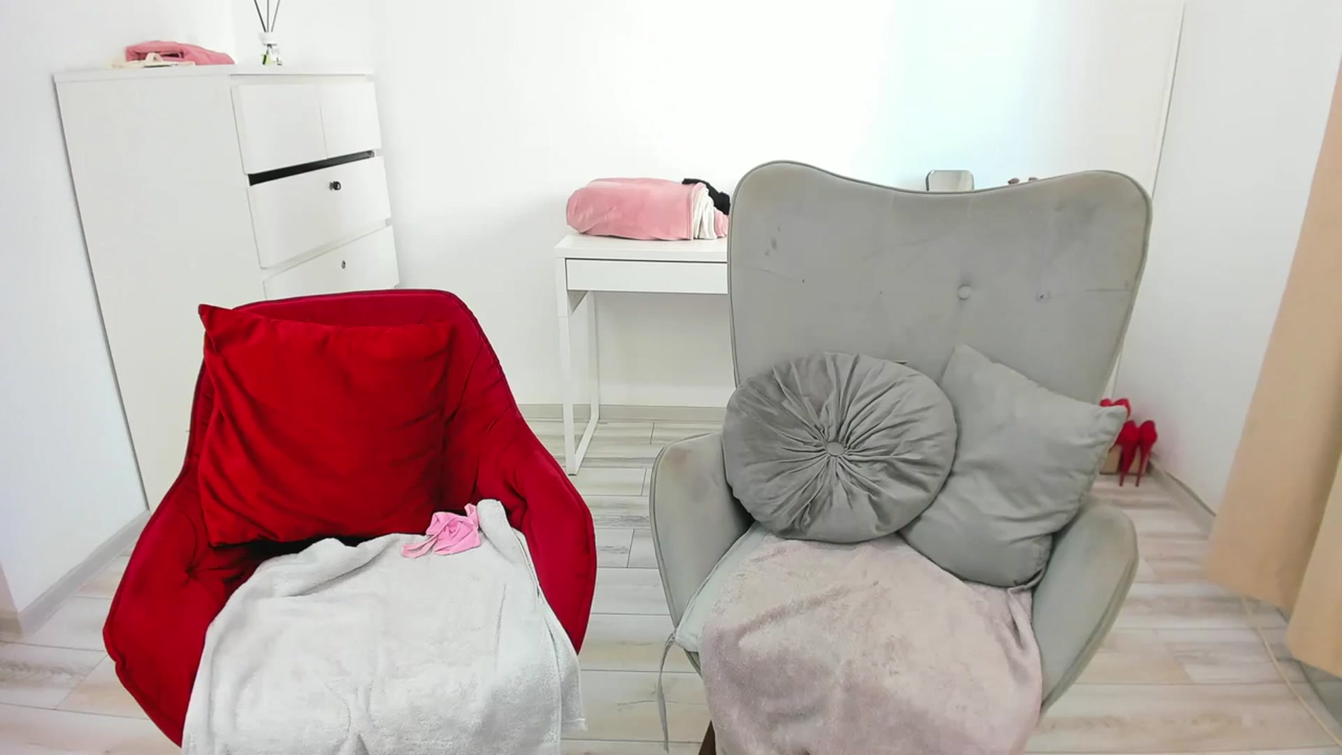 Gallery image thumbnail from JudyReea's myfreecams stream on, 10/07/2023, 13:51 image 20 of 20