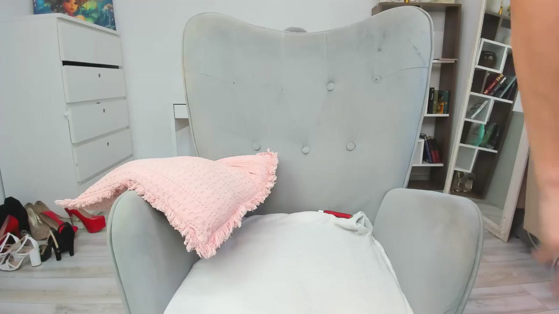 Gallery image thumbnail from JudyReea's myfreecams stream on, 06/30/2024, 11:09 image 18 of 20