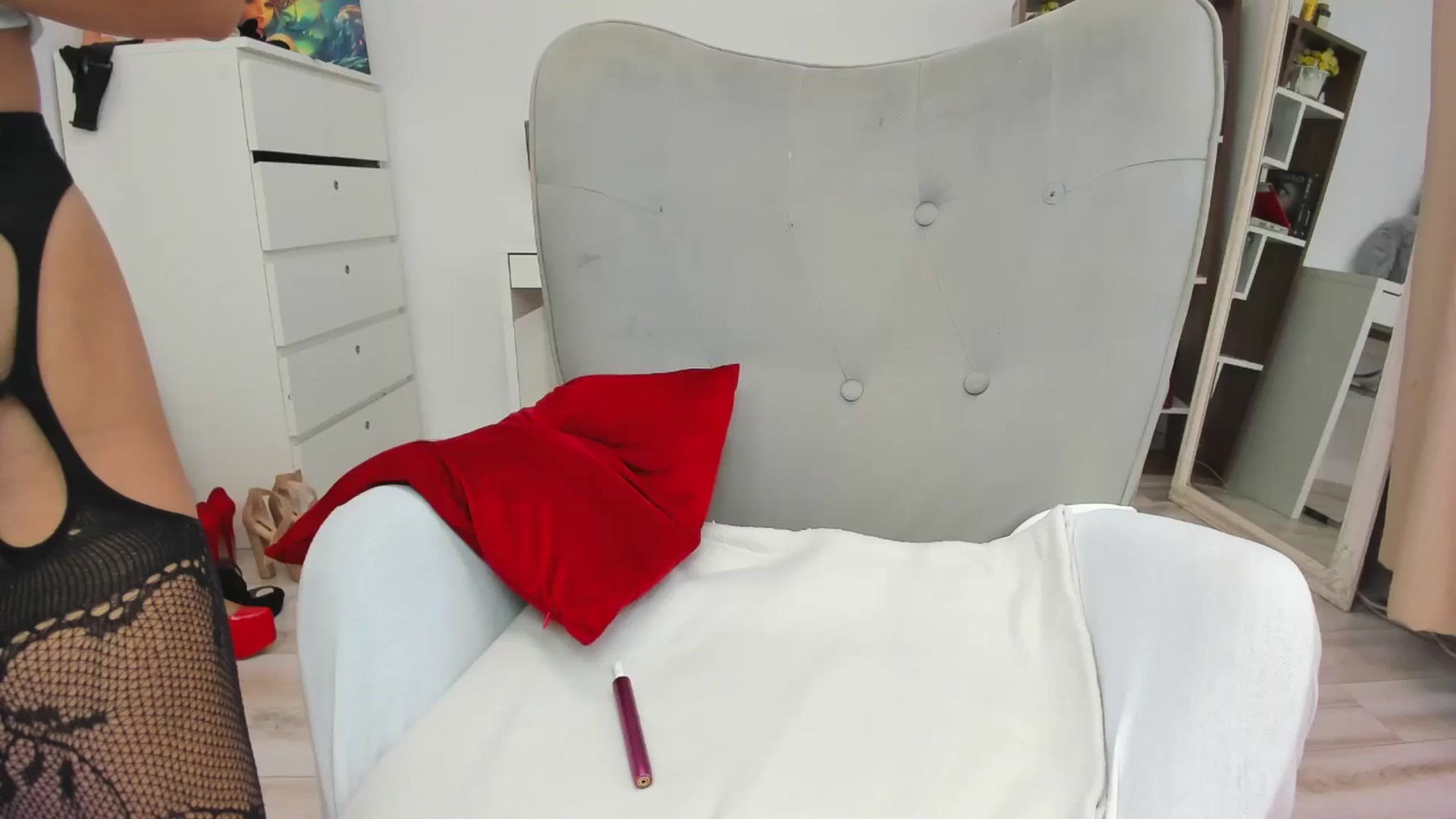 Gallery image thumbnail from JudyReea's myfreecams stream on, 10/10/2024, 14:37 image 1 of 20