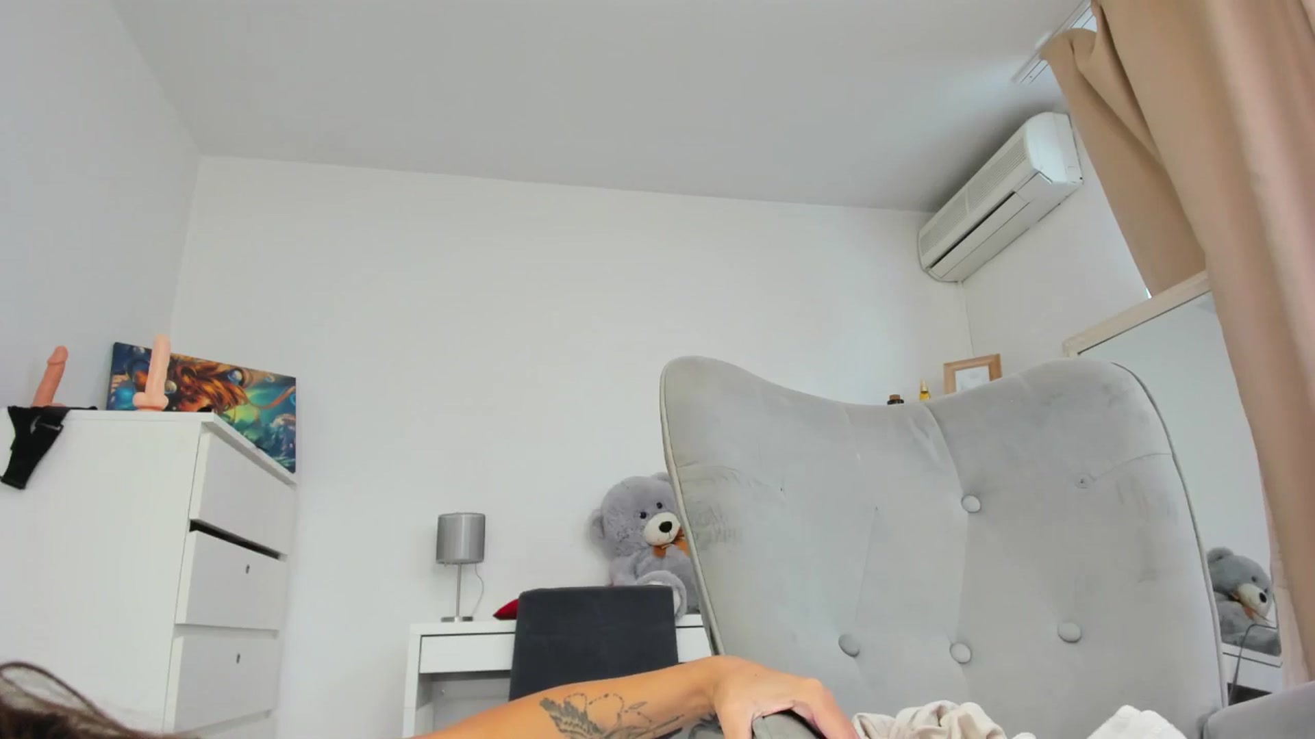 Gallery image thumbnail from JudyReea's myfreecams stream on, 10/11/2024, 10:31 image 15 of 20