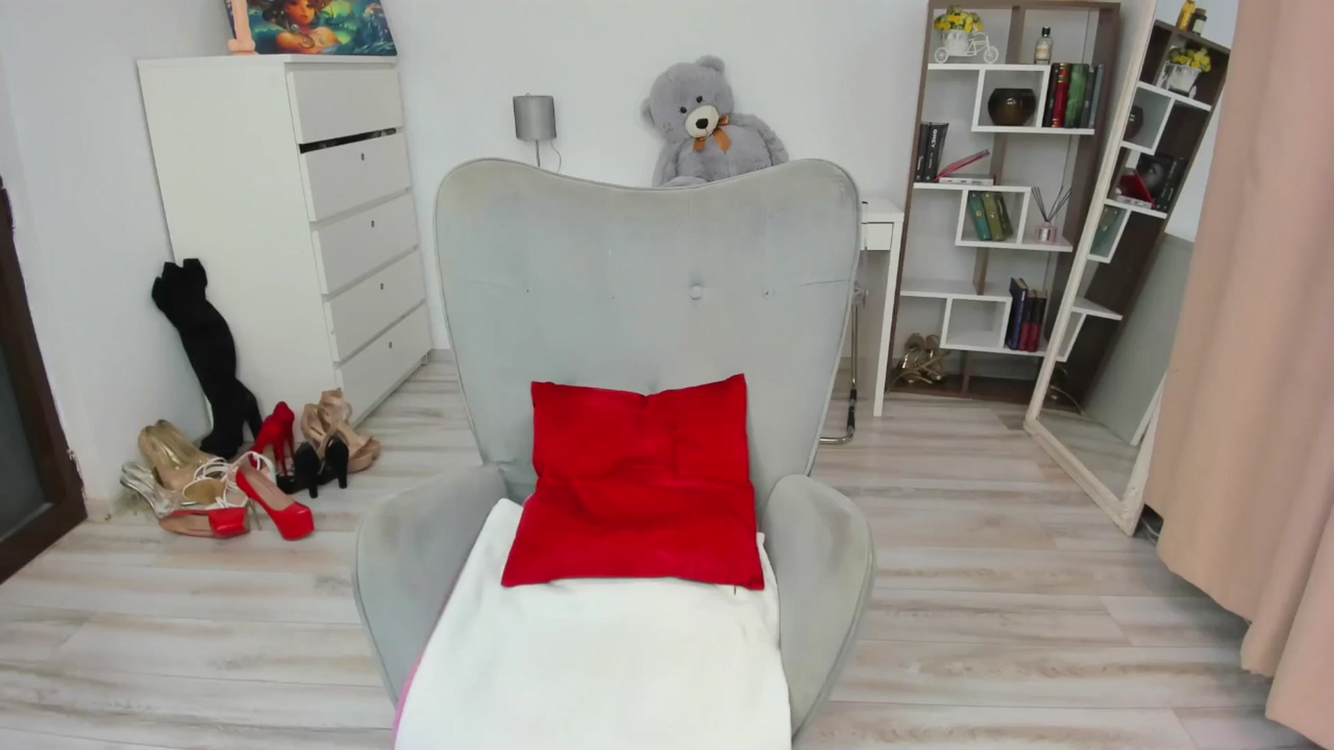 Gallery image thumbnail from JudyReea's myfreecams stream on, 10/13/2024, 12:09 image 1 of 20