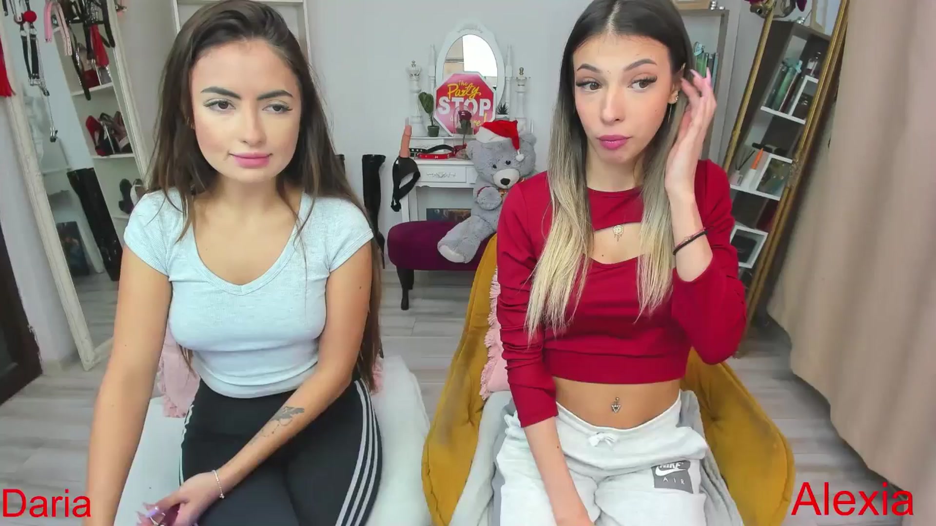 Gallery image thumbnail from JudyReea's myfreecams stream on, 11/24/2024, 15:30 image 1 of 20