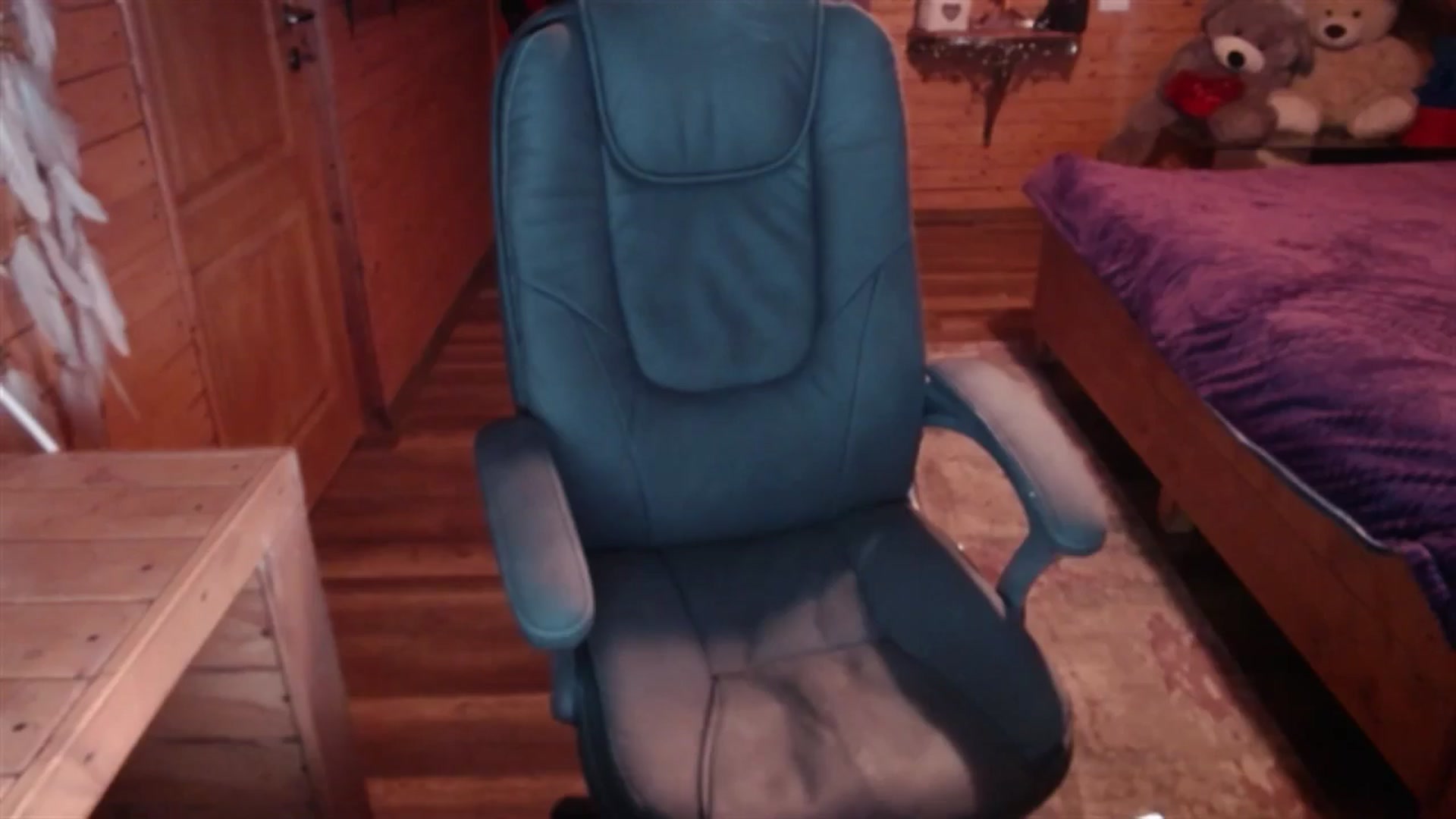 Gallery image thumbnail from JuicyBomb's myfreecams stream on, 03/16/2026, 10:31 image 10 of 20