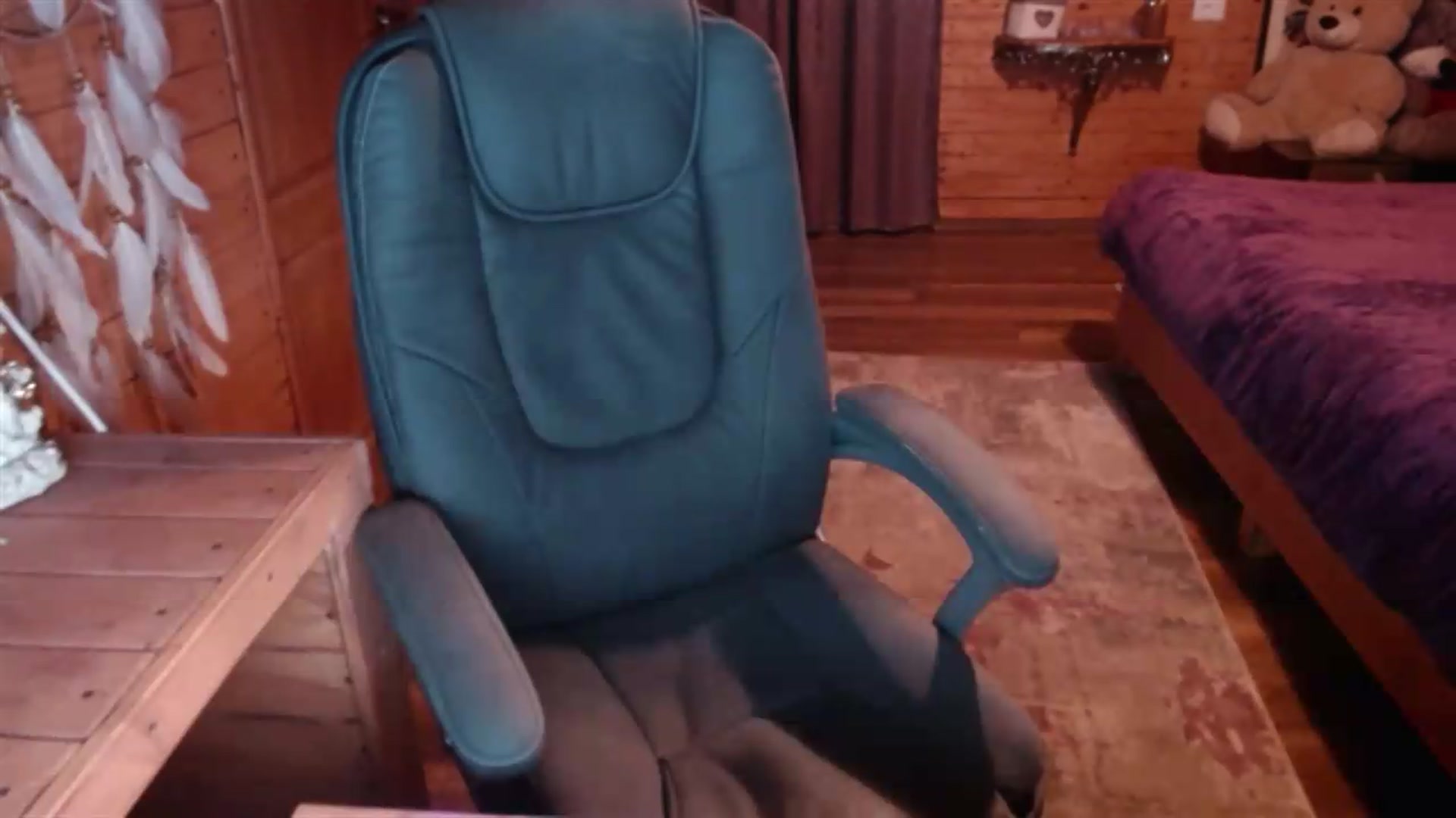 Gallery image thumbnail from JuicyBomb's myfreecams stream on, 08/17/2026, 20:31 image 16 of 20