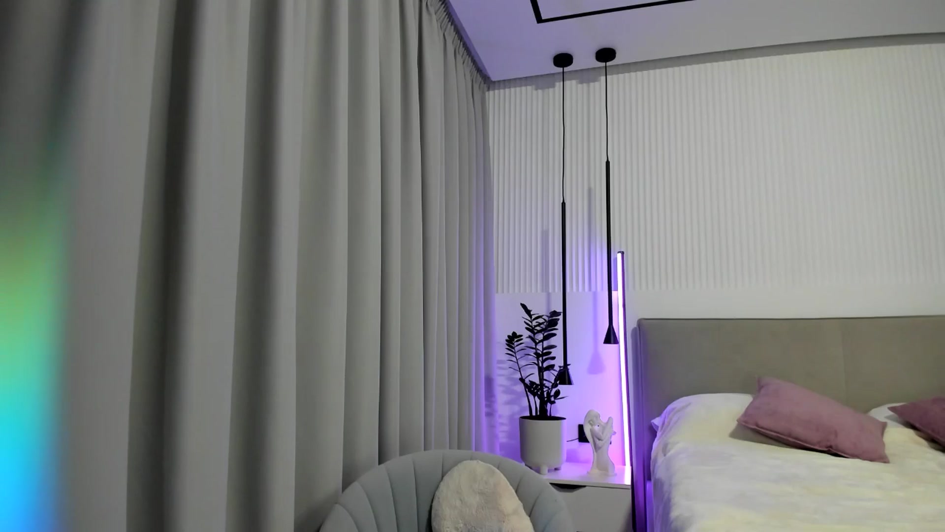 Gallery image thumbnail from JuicyCat's myfreecams stream on, 10/22/2024, 22:04 image 4 of 20