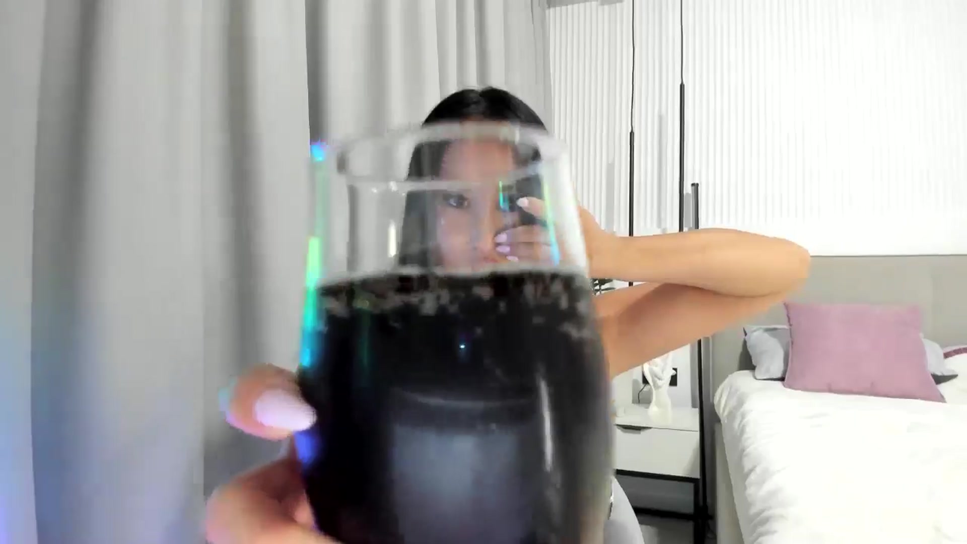 Gallery image thumbnail from JuicyCat's myfreecams stream on, 10/26/2024, 21:09 image 11 of 20