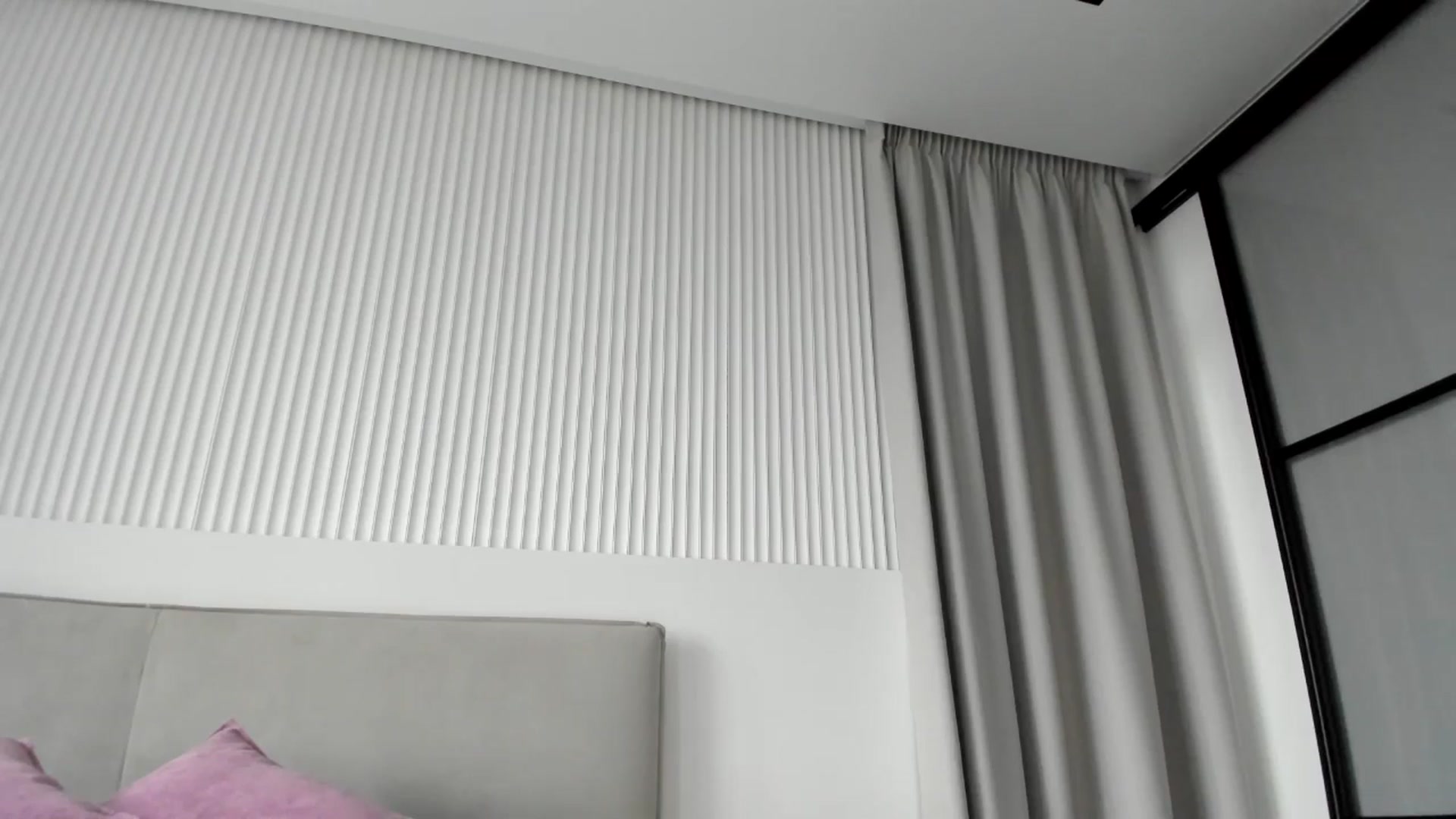 Gallery image thumbnail from JuicyCat's myfreecams stream on, 10/28/2024, 11:43 image 17 of 20