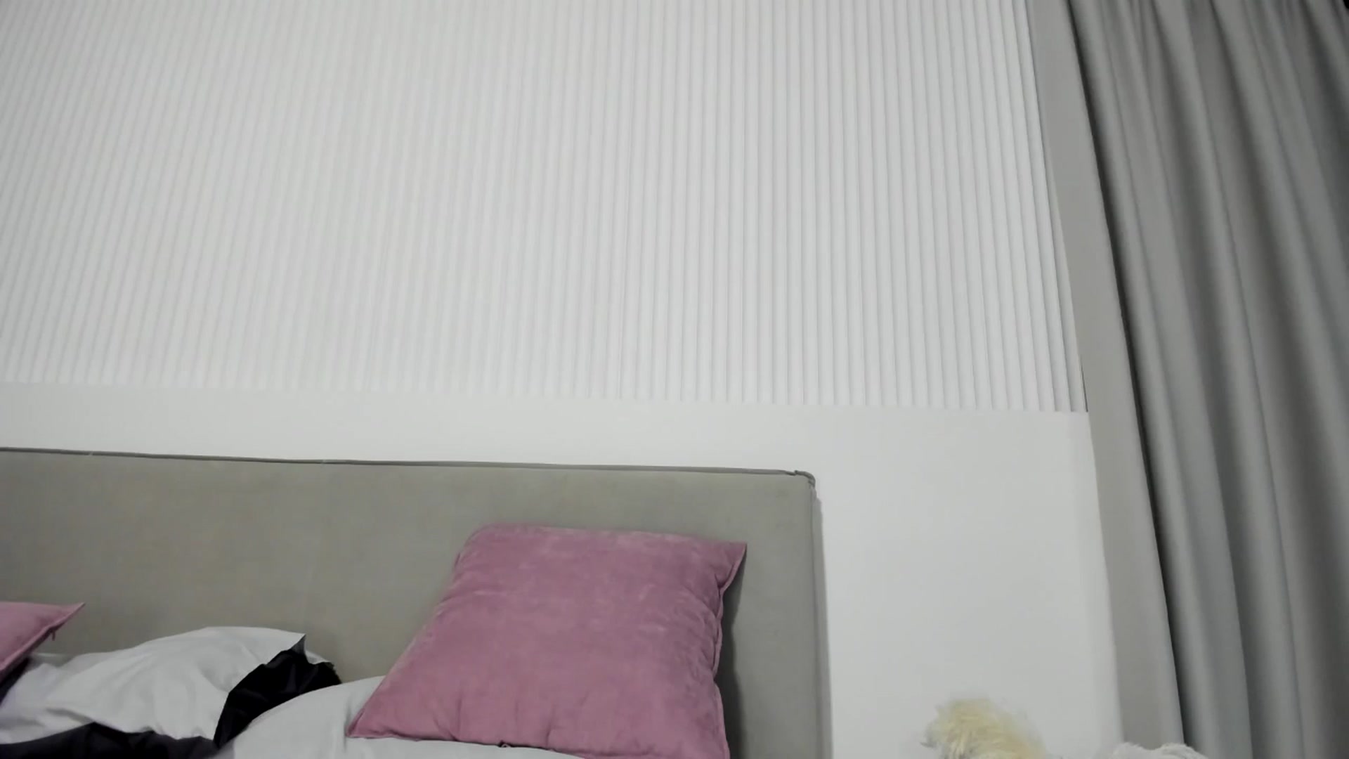Gallery image thumbnail from JuicyCat's myfreecams stream on, 10/28/2024, 21:12 image 6 of 20
