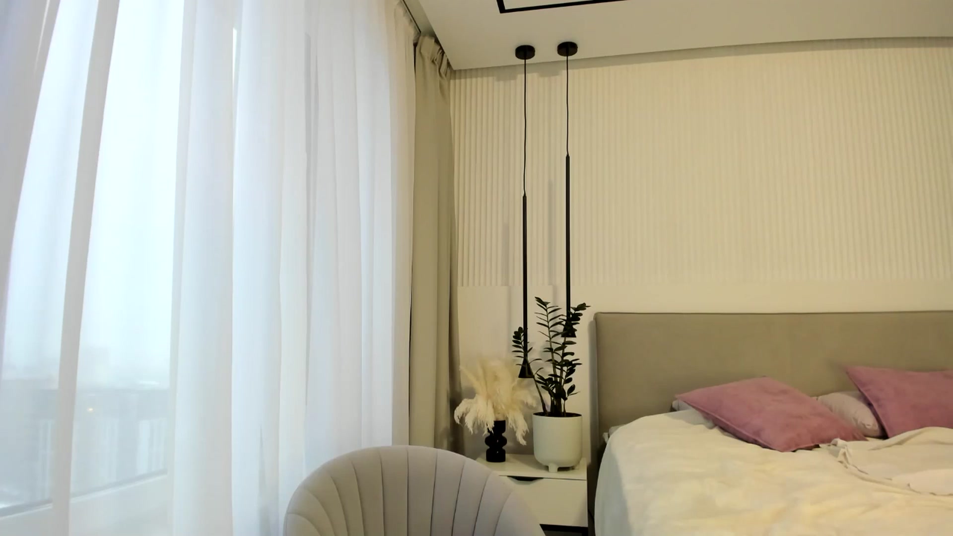 Gallery image thumbnail from JuicyCat's myfreecams stream on, 11/06/2024, 13:18 image 16 of 20