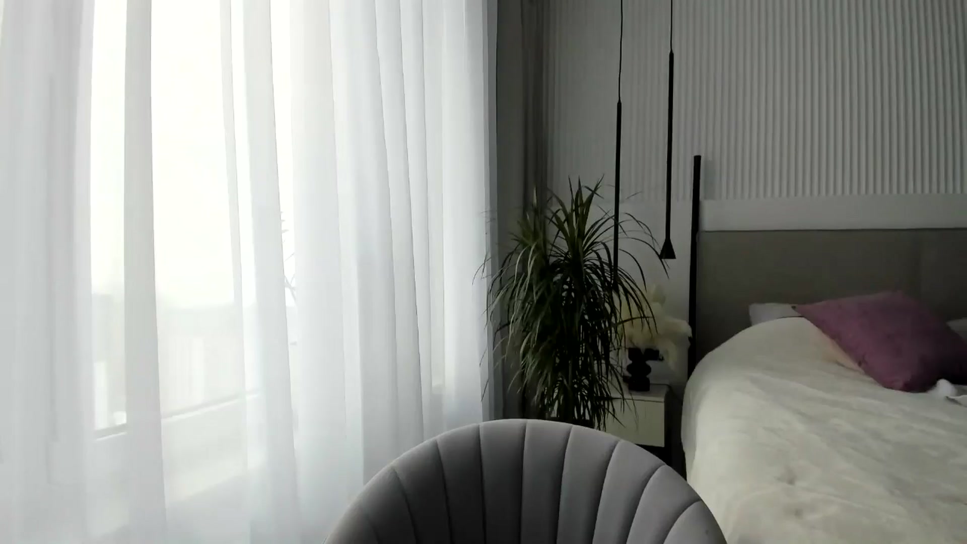 Gallery image thumbnail from JuicyCat's myfreecams stream on, 11/30/2024, 08:33 image 2 of 20