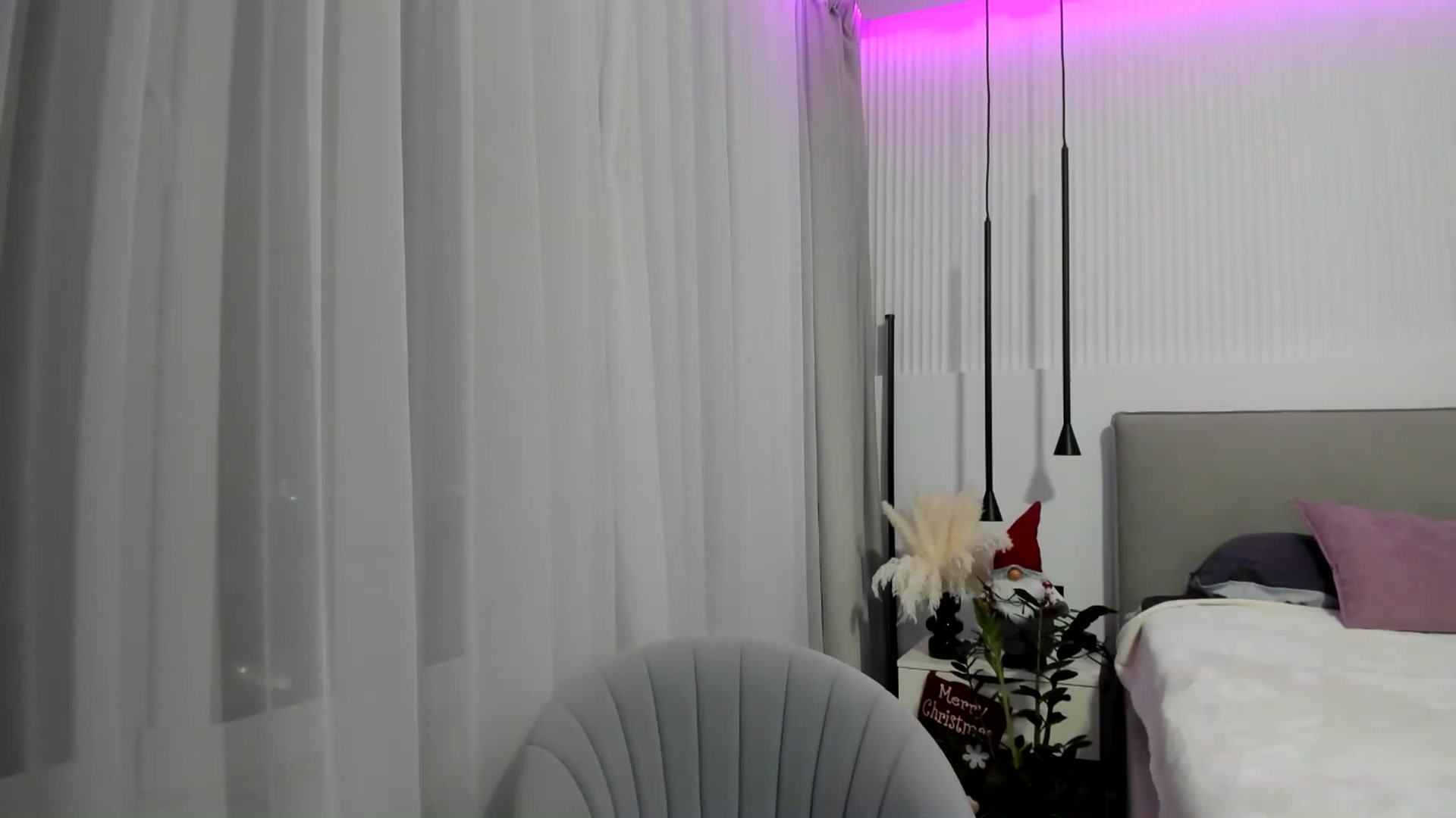 Gallery image thumbnail from JuicyCat's myfreecams stream on, 12/09/2024, 24:19 image 12 of 20
