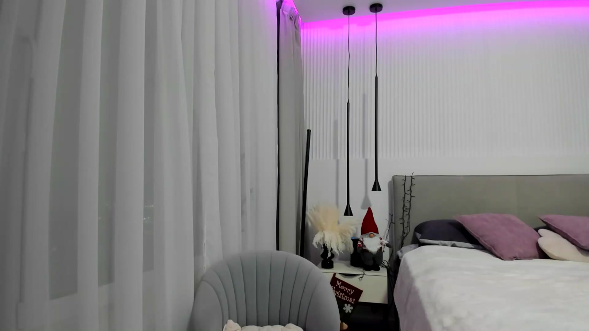 Gallery image thumbnail from JuicyCat's myfreecams stream on, 12/15/2024, 19:14 image 9 of 20