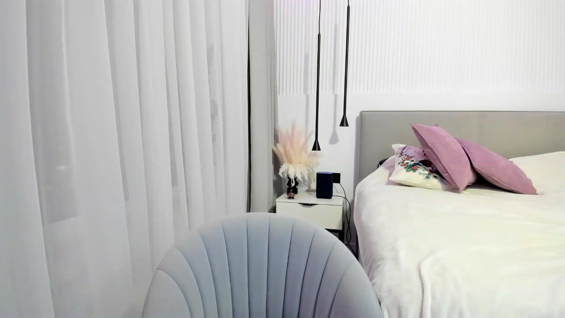 Gallery image thumbnail from JuicyCat's myfreecams stream on, 01/04/2025, 17:22 image 9 of 20