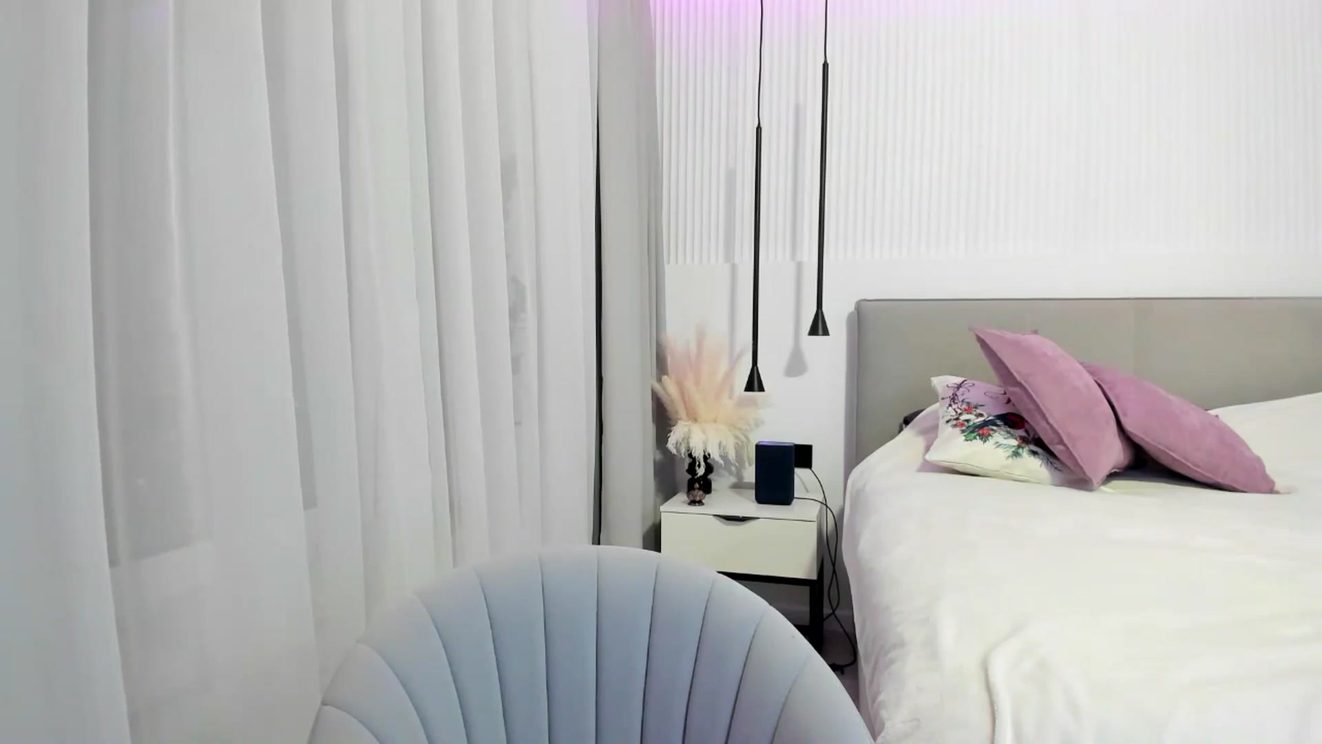 Gallery image thumbnail from JuicyCat's myfreecams stream on, 01/04/2025, 17:54 image 9 of 20