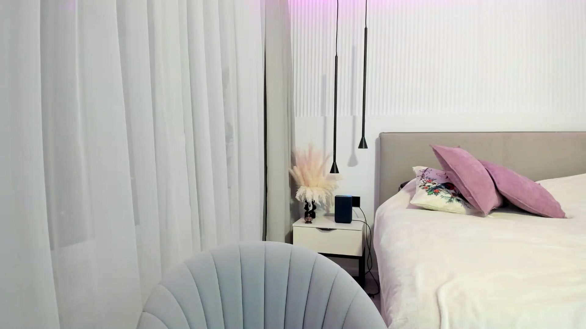 Gallery image thumbnail from JuicyCat's myfreecams stream on, 01/04/2025, 17:54 image 10 of 20