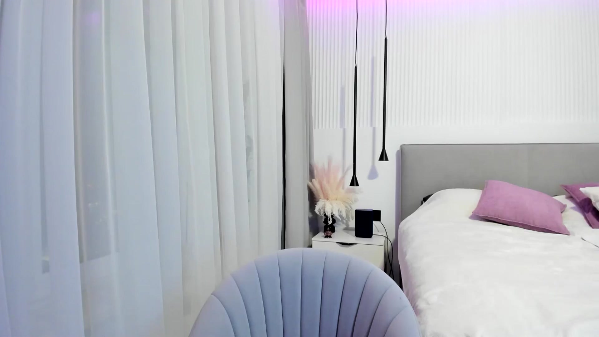 Gallery image thumbnail from JuicyCat's myfreecams stream on, 01/04/2025, 20:00 image 6 of 20