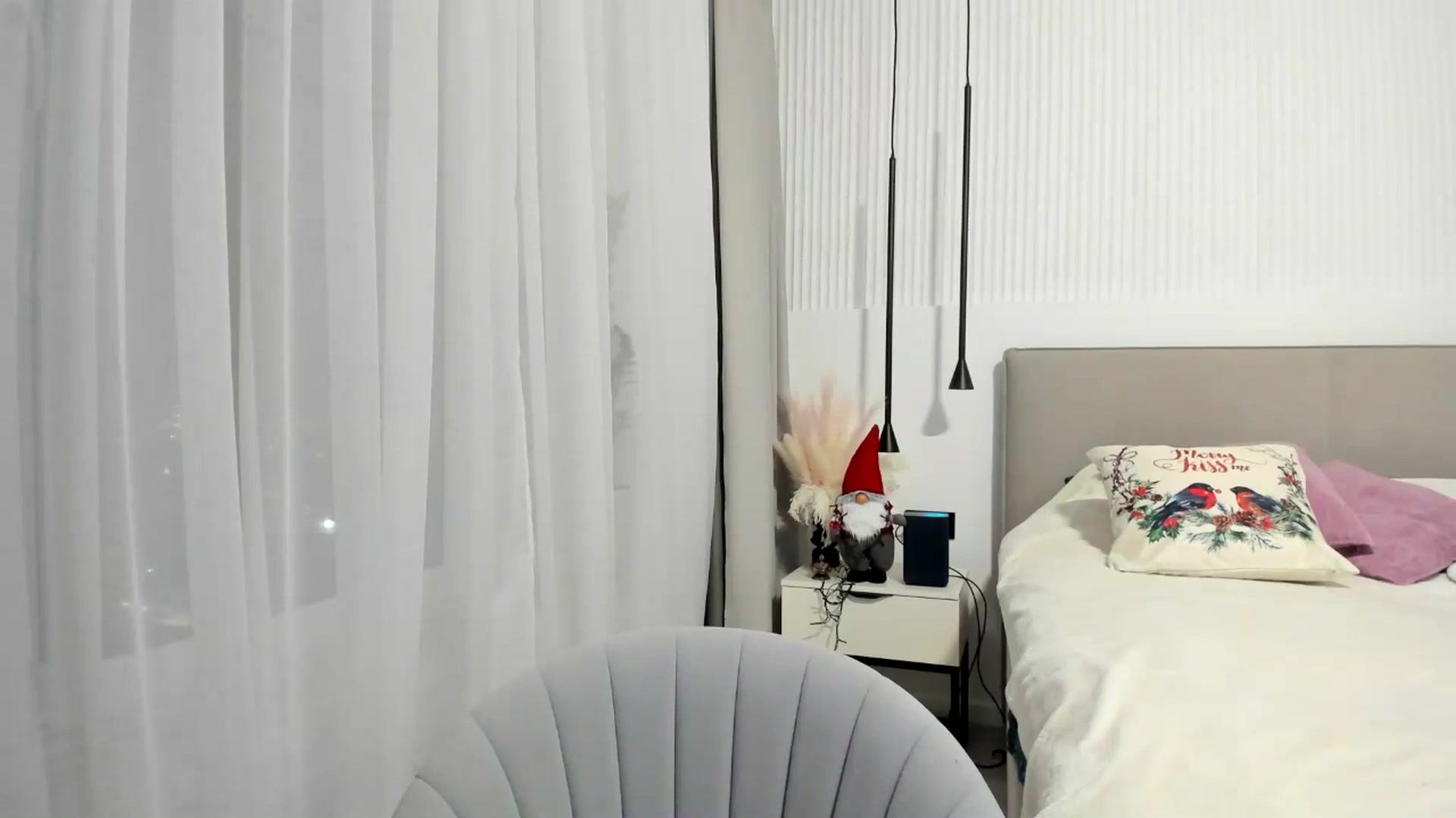 Gallery image thumbnail from JuicyCat's myfreecams stream on, 01/06/2025, 16:13 image 19 of 20