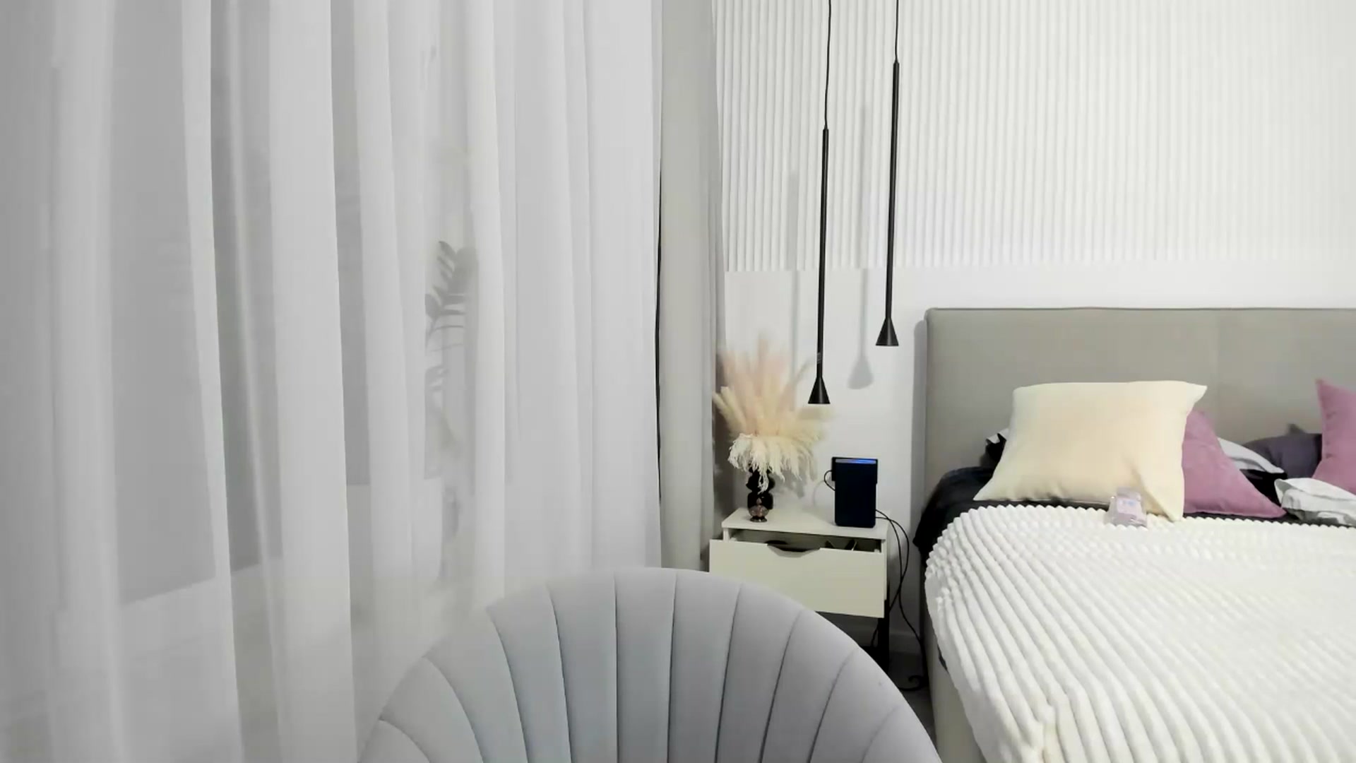 Gallery image thumbnail from JuicyCat's myfreecams stream on, 01/10/2025, 14:16 image 17 of 20