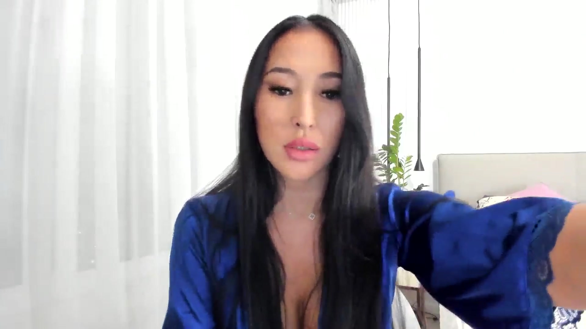 Gallery image thumbnail from JuicyCat's myfreecams stream on, 01/14/2025, 18:50 image 15 of 20