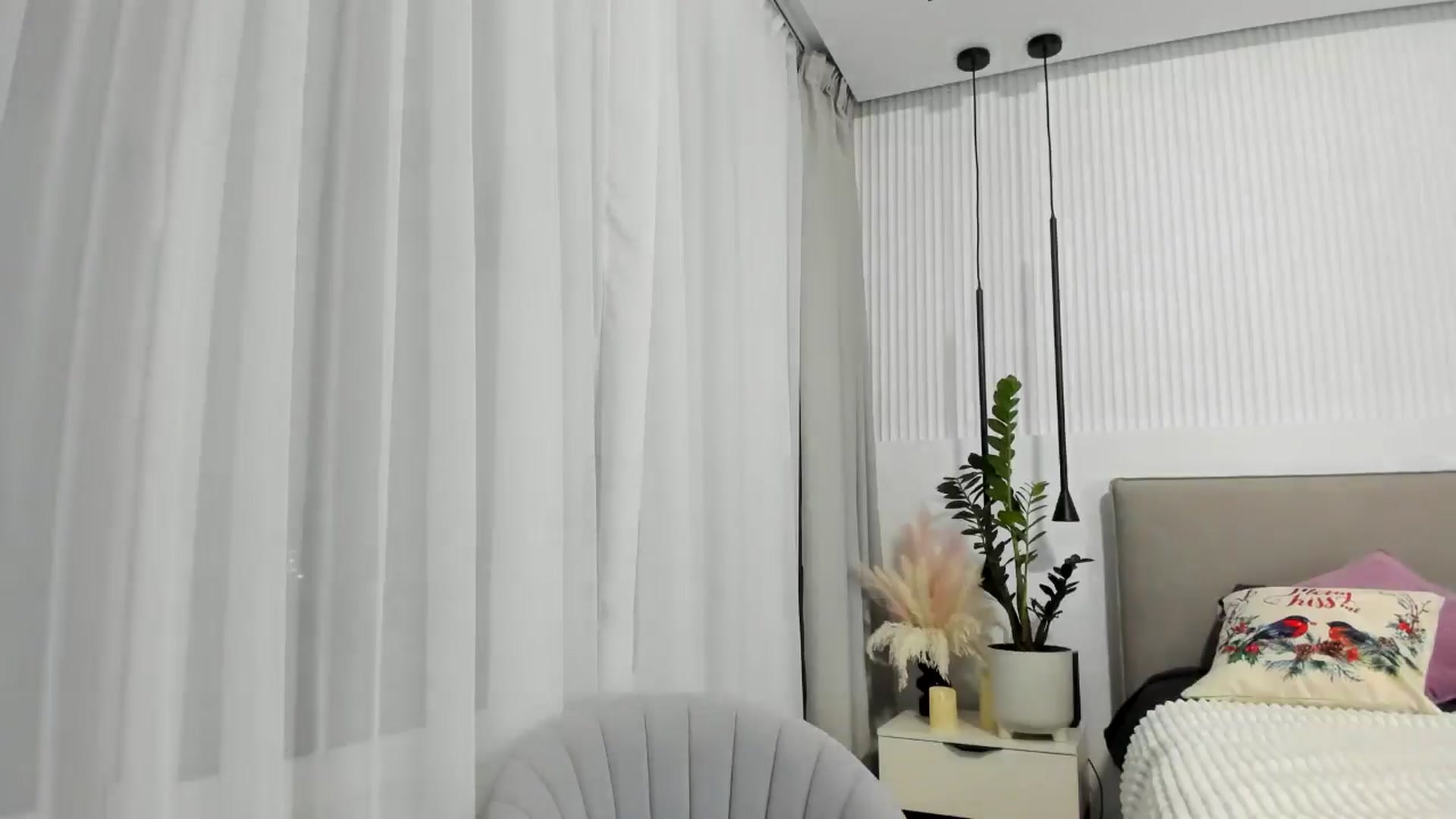 Gallery image thumbnail from JuicyCat's myfreecams stream on, 01/14/2025, 19:30 image 19 of 20