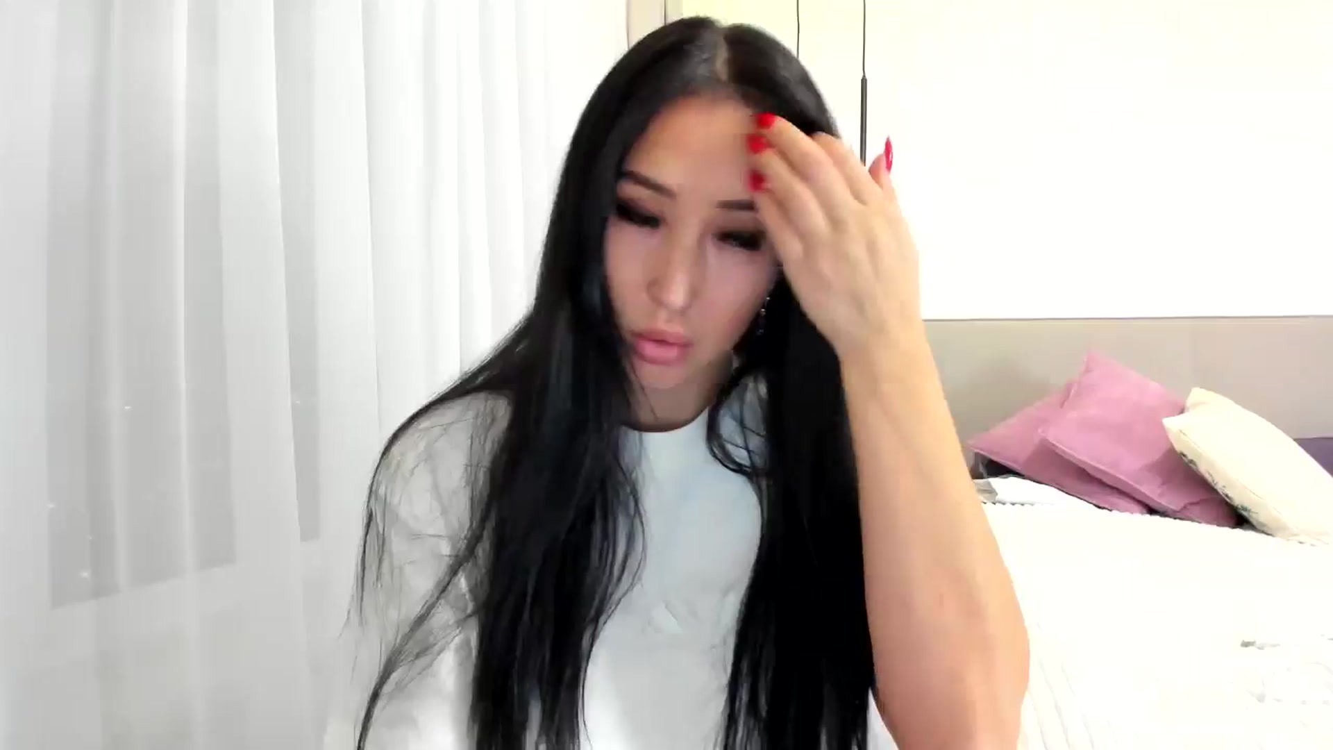 Gallery image thumbnail from JuicyCat's myfreecams stream on, 01/15/2025, 19:38 image 18 of 20