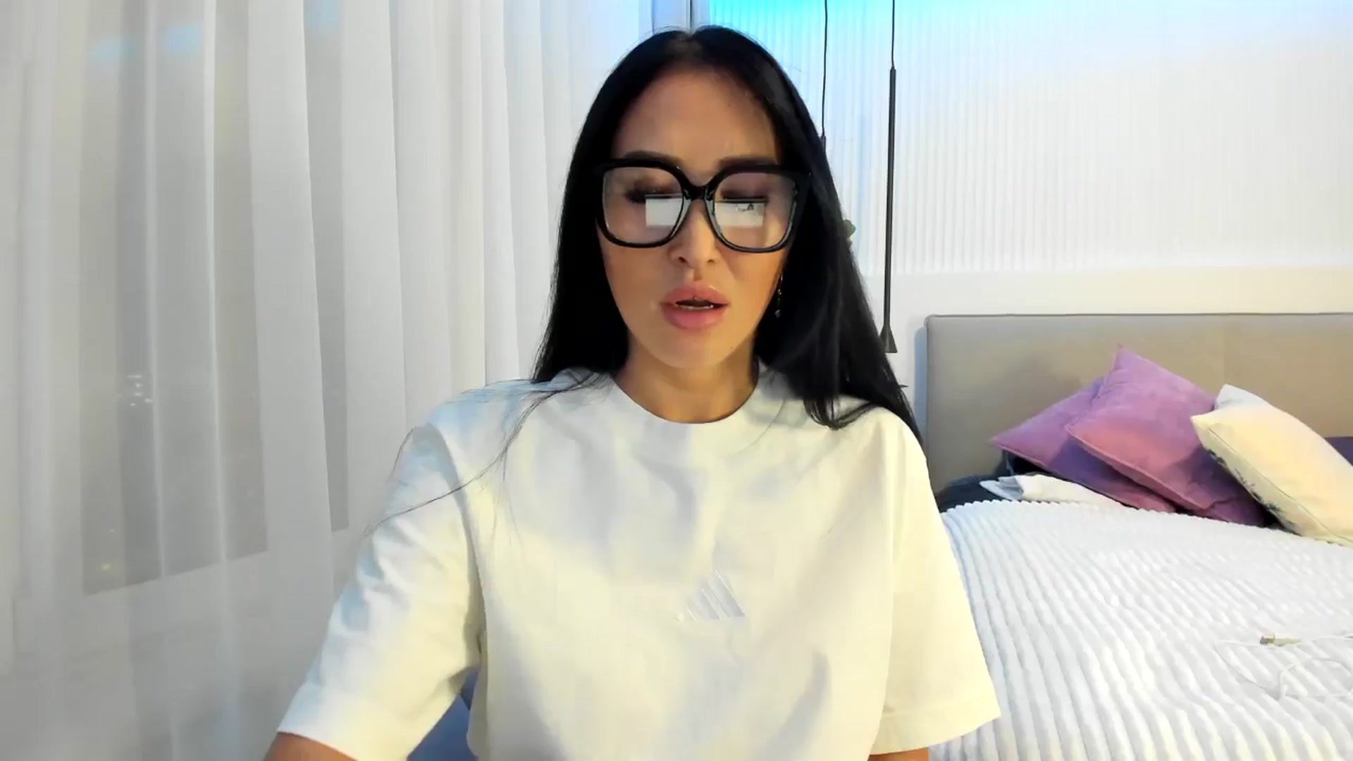 Gallery image thumbnail from JuicyCat's myfreecams stream on, 01/15/2025, 20:21 image 11 of 20