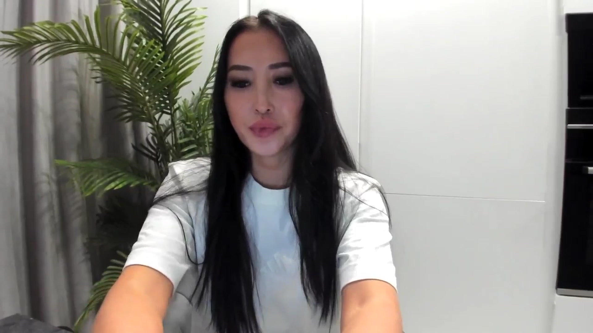 Gallery image thumbnail from JuicyCat's myfreecams stream on, 01/23/2025, 18:28 image 19 of 20