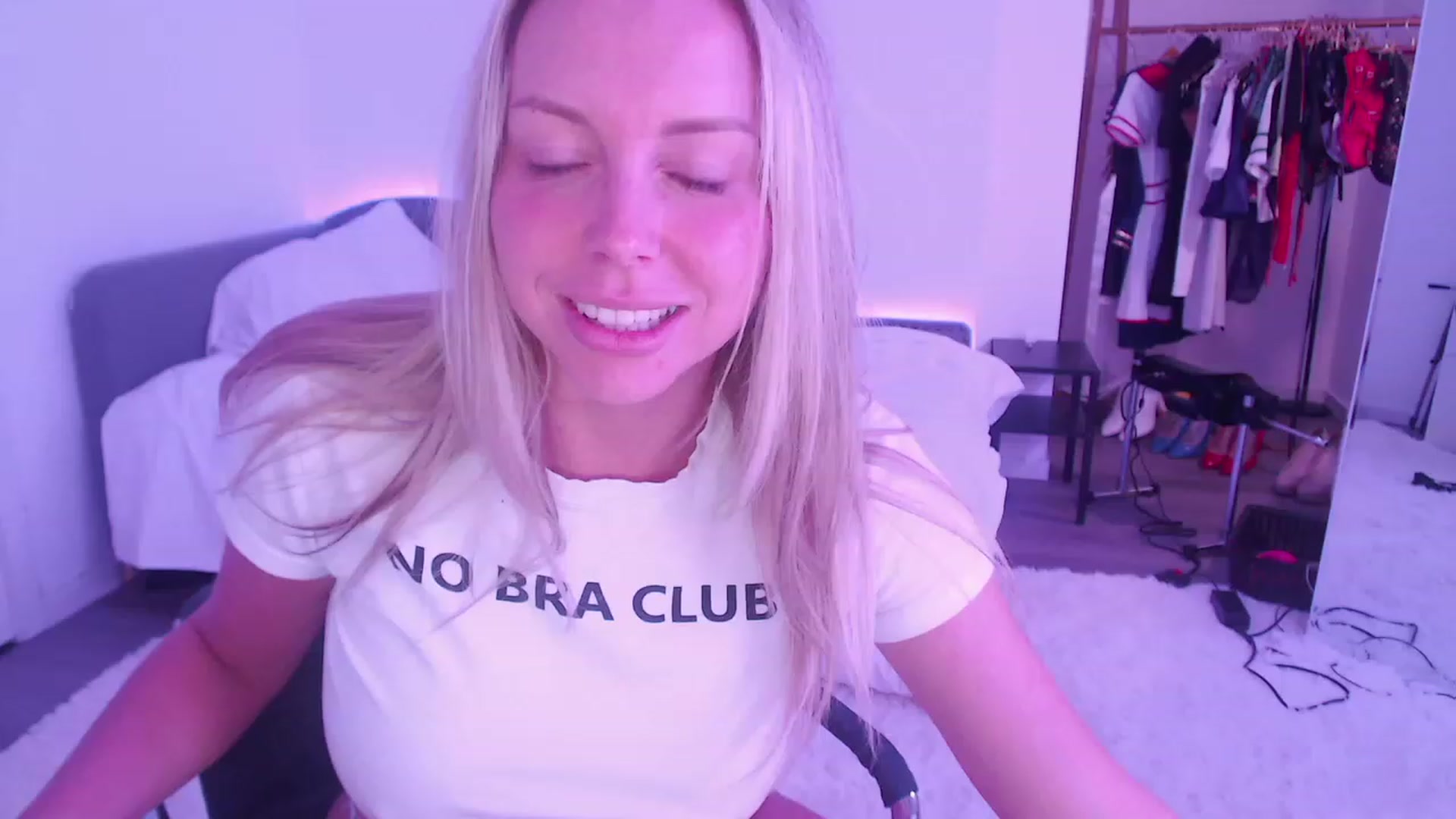 Gallery image thumbnail from JuicyJaimee's myfreecams stream on, 05/23/2023, 01:39 image 2 of 20