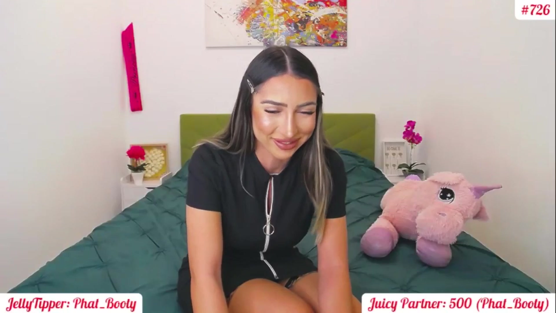 Gallery image thumbnail from JuicyJelly's myfreecams stream on, 01/31/2025, 17:42 image 11 of 20