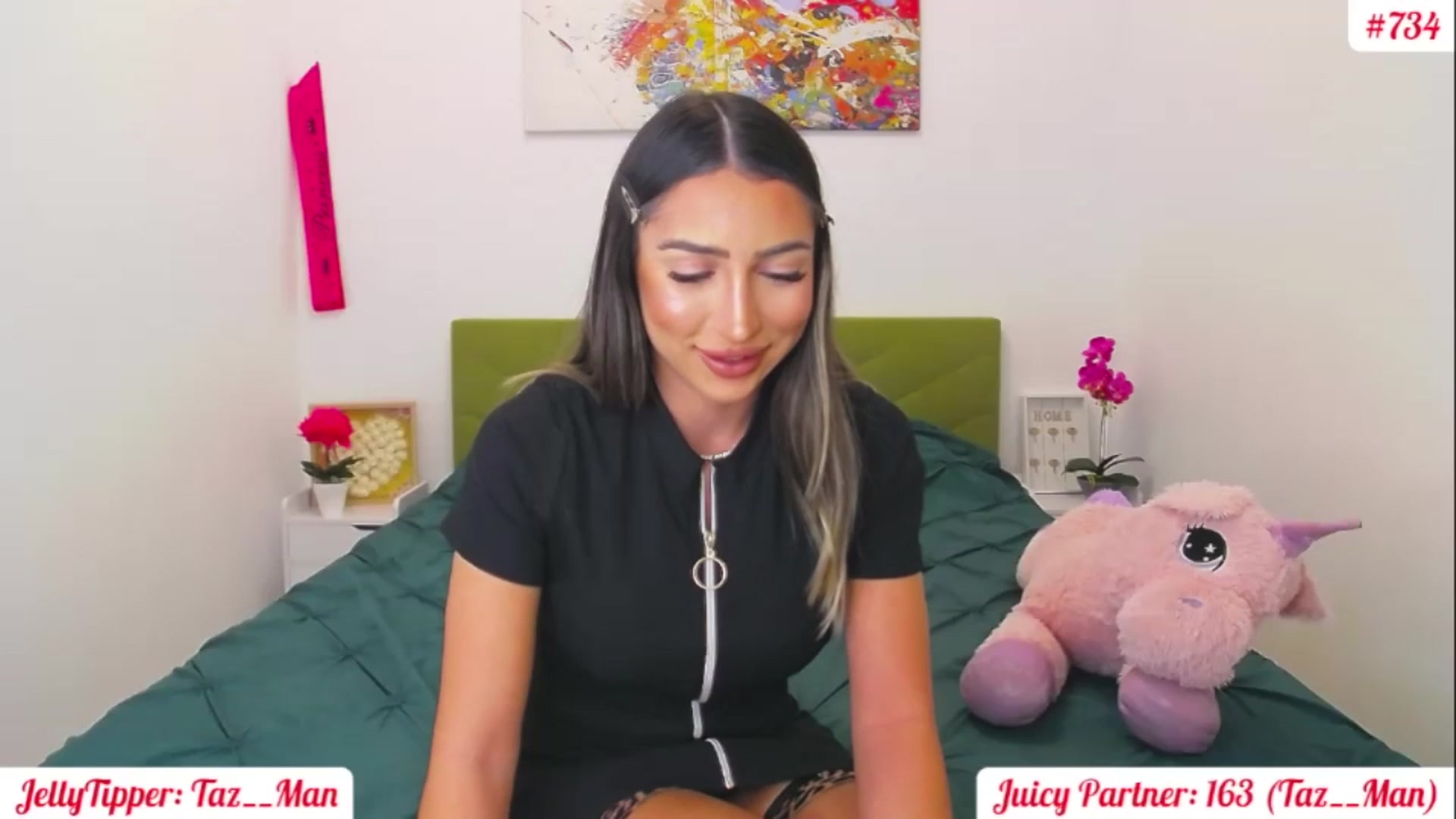 Gallery image thumbnail from JuicyJelly's myfreecams stream on, 01/31/2025, 17:42 image 6 of 20