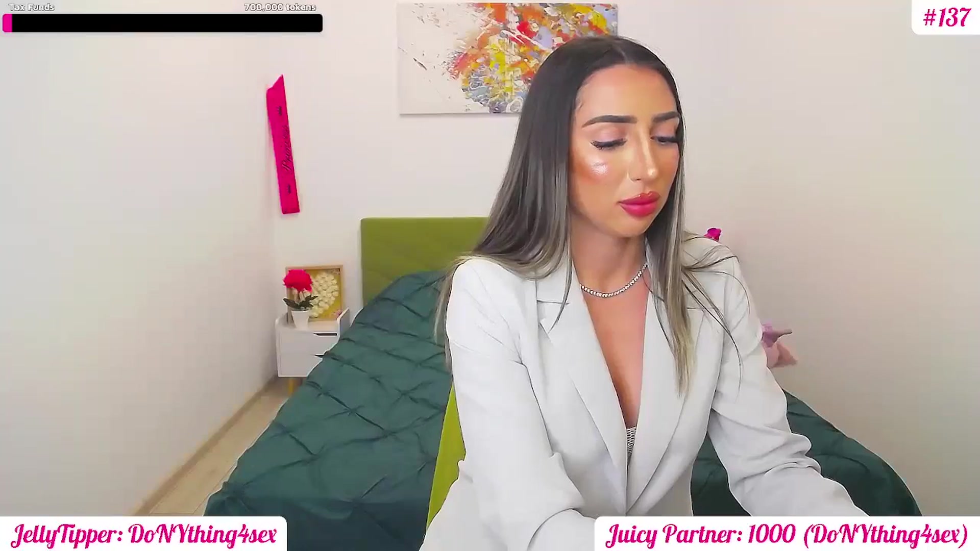 Gallery image thumbnail from JuicyJelly's myfreecams stream on, 03/04/2025, 20:29 image 17 of 20