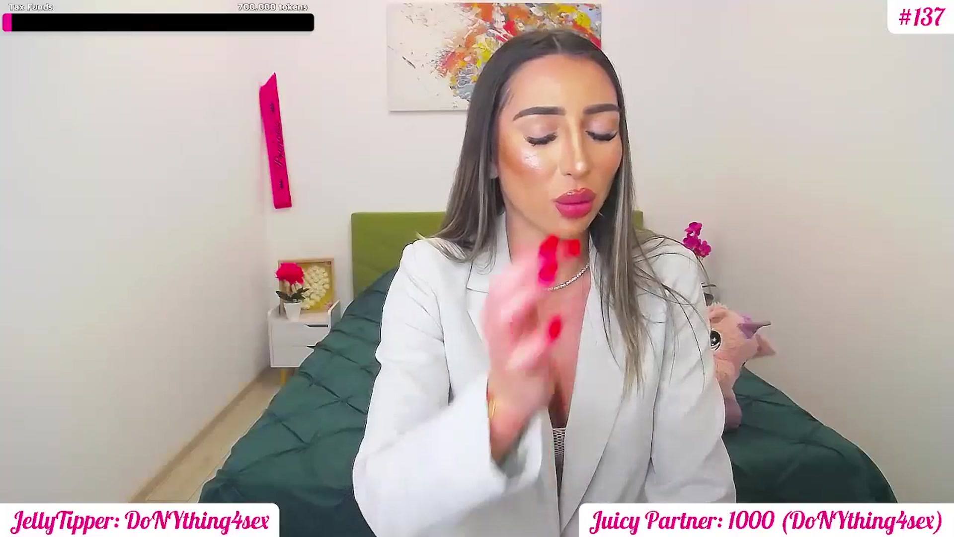 Gallery image thumbnail from JuicyJelly's myfreecams stream on, 03/04/2025, 20:29 image 13 of 20