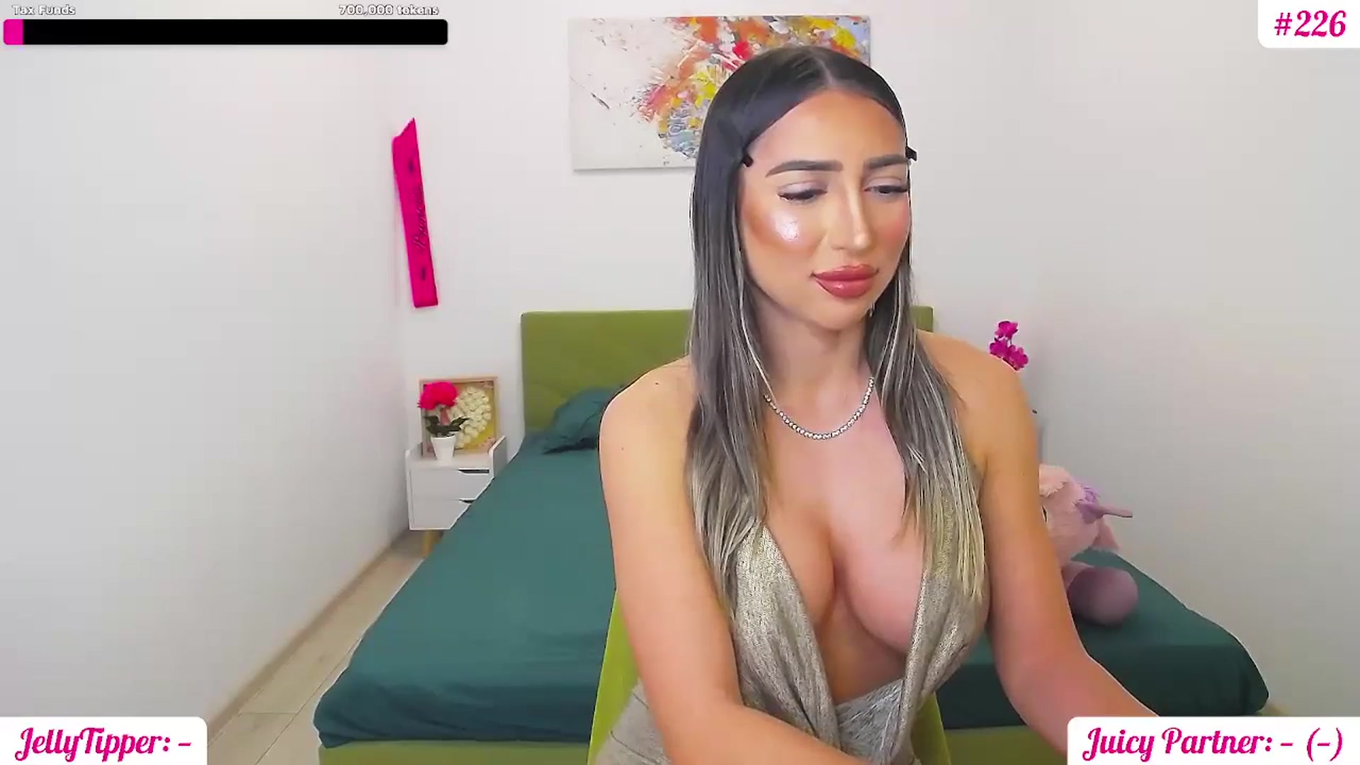 Gallery image thumbnail from JuicyJelly's myfreecams stream on, 03/08/2025, 16:03 image 13 of 20