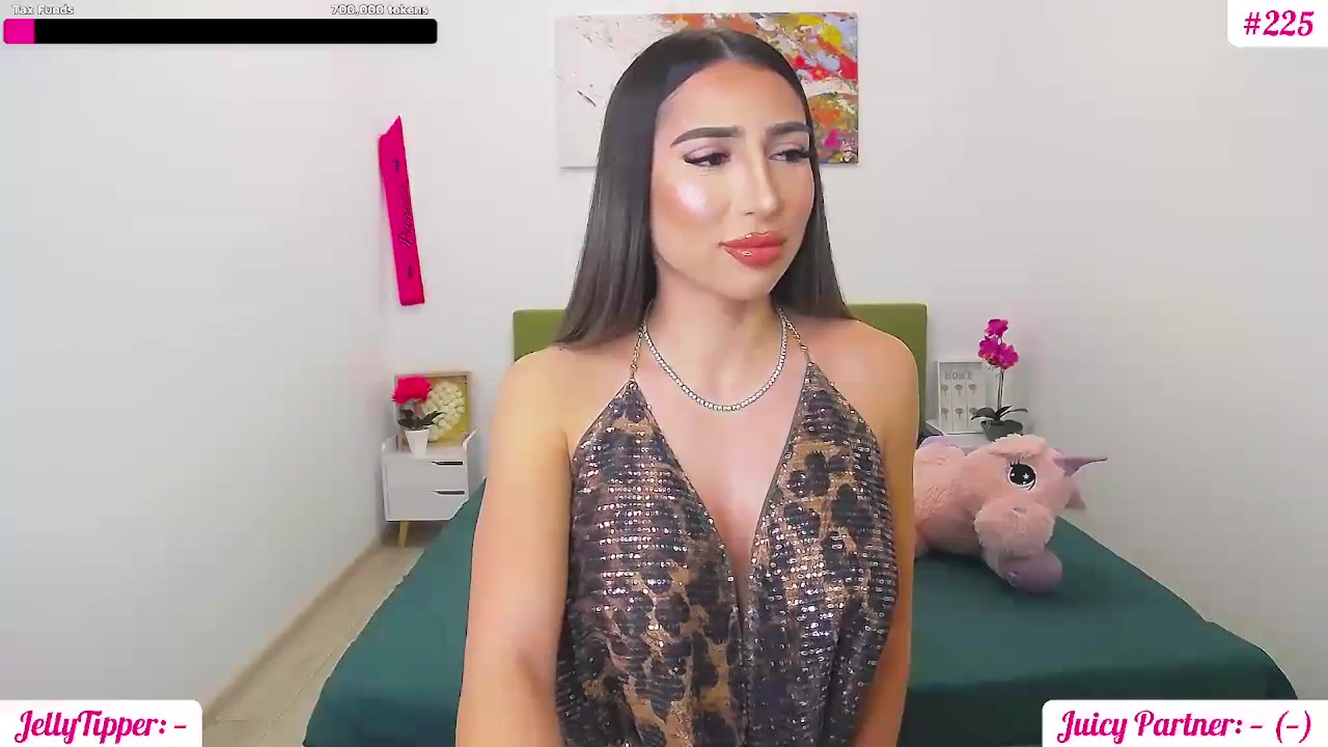 Gallery image thumbnail from JuicyJelly's myfreecams stream on, 03/14/2025, 14:43 image 10 of 20