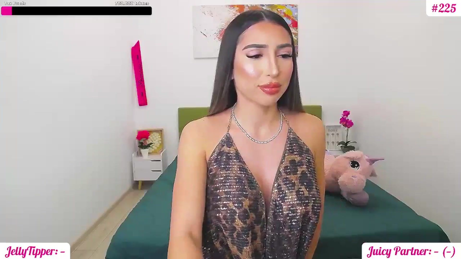 Gallery image thumbnail from JuicyJelly's myfreecams stream on, 03/14/2025, 14:43 image 14 of 20