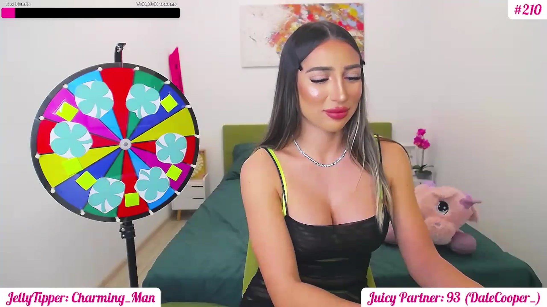 Gallery image thumbnail from JuicyJelly's myfreecams stream on, 03/15/2025, 16:33 image 13 of 20
