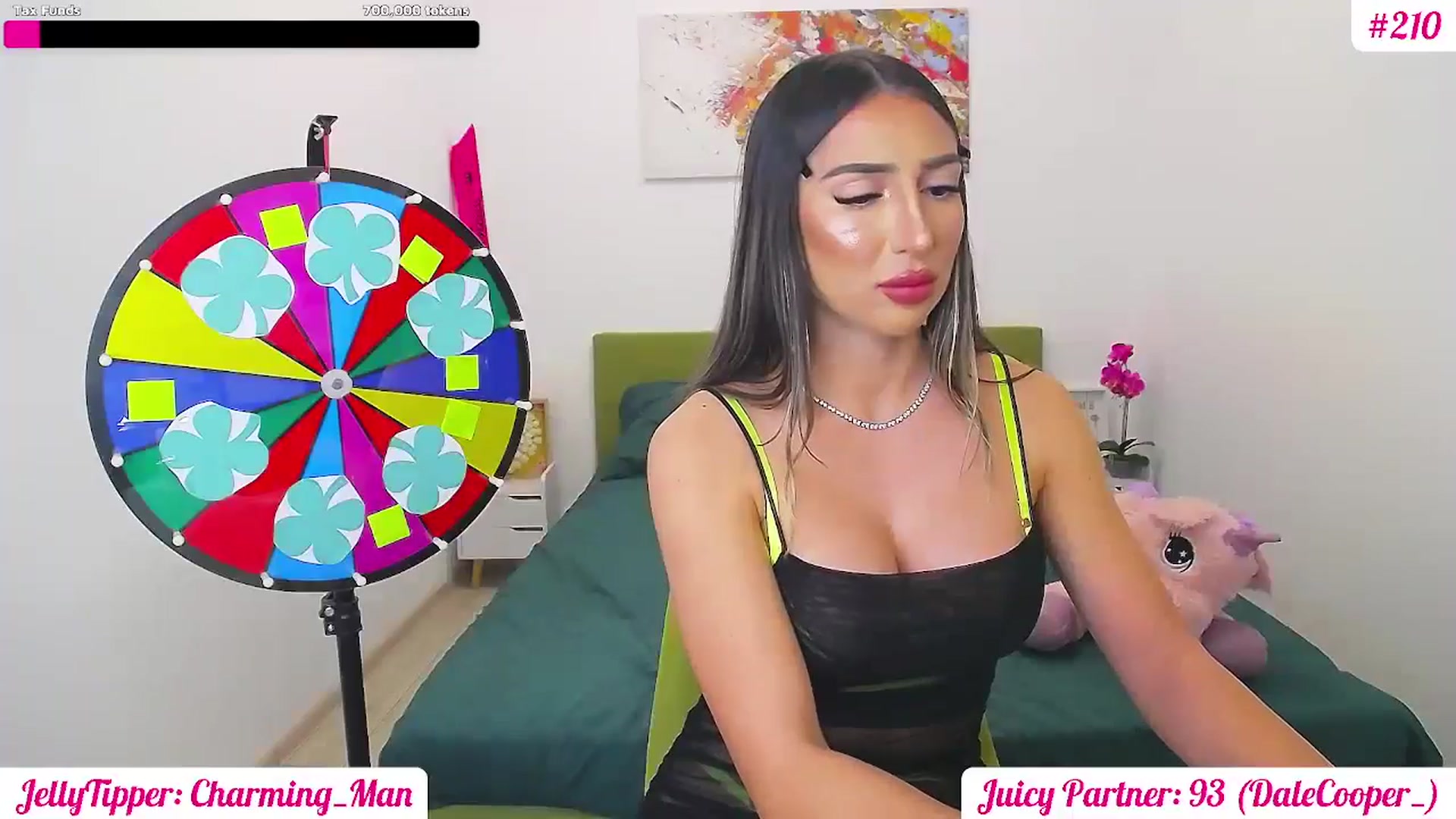 Gallery image thumbnail from JuicyJelly's myfreecams stream on, 03/15/2025, 16:33 image 18 of 20