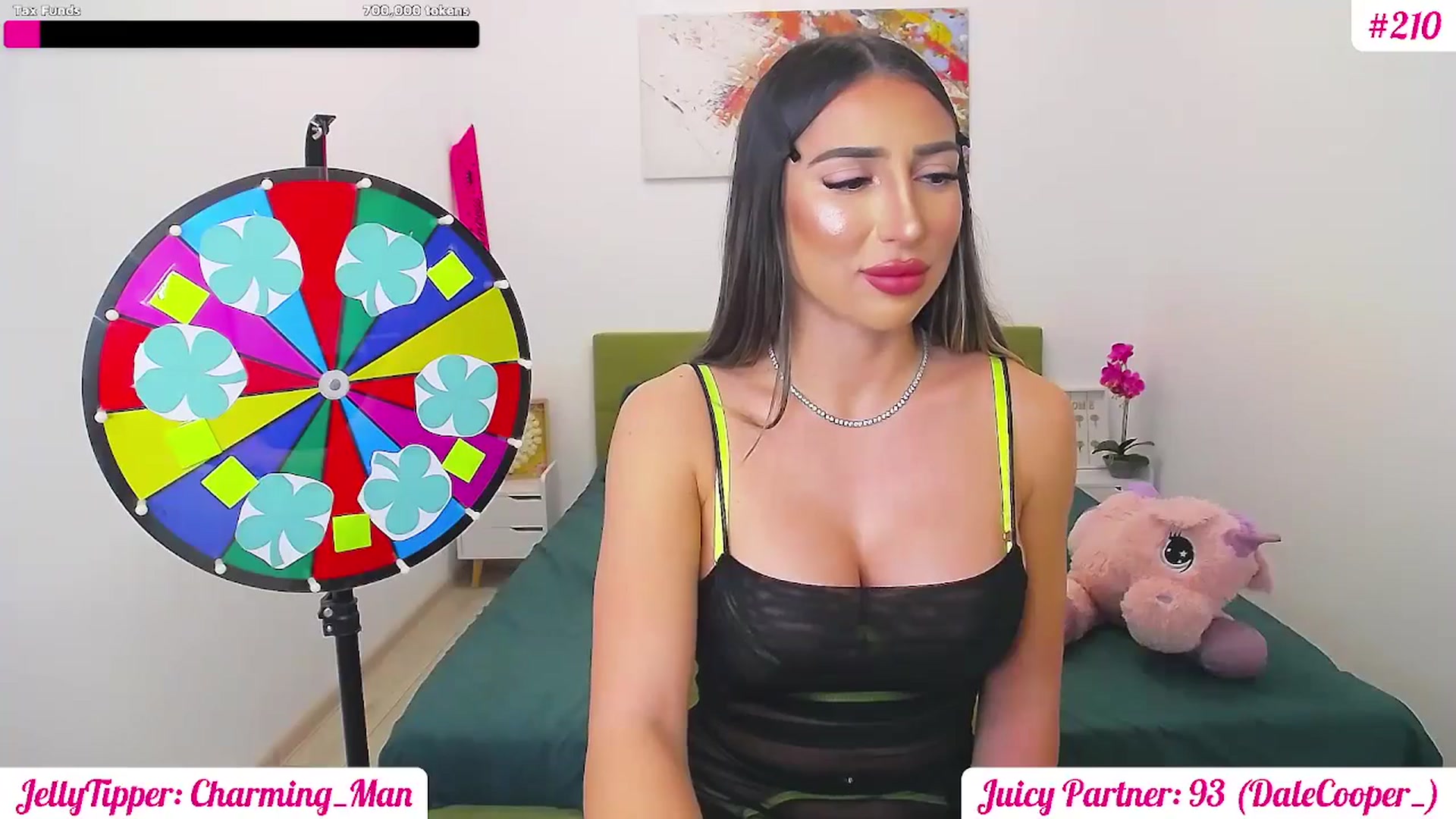 Gallery image thumbnail from JuicyJelly's myfreecams stream on, 03/15/2025, 16:33 image 14 of 20