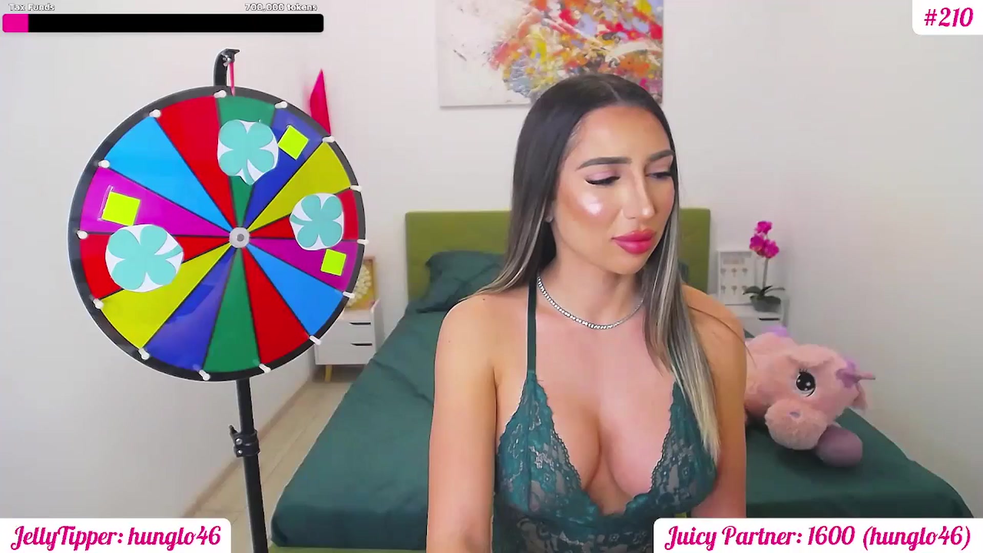 Gallery image thumbnail from JuicyJelly's myfreecams stream on, 03/17/2025, 17:43 image 18 of 20