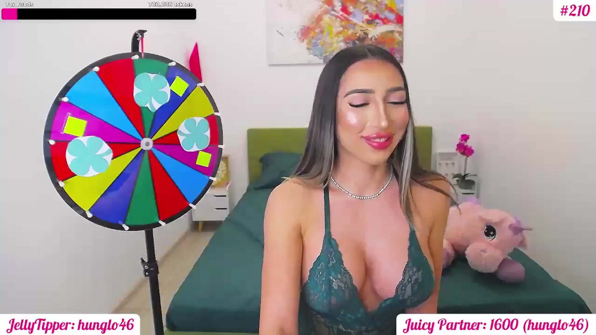 Gallery image thumbnail from JuicyJelly's myfreecams stream on, 03/17/2025, 17:43 image 11 of 20