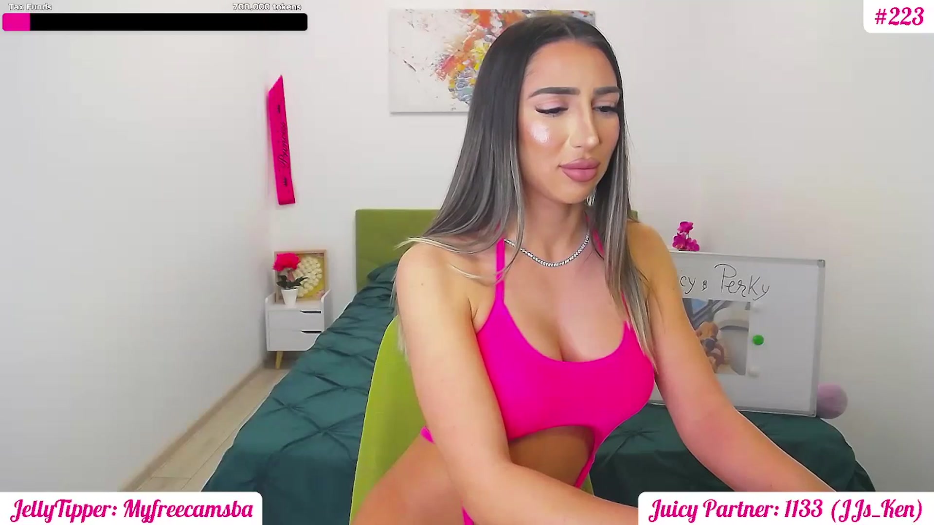 Gallery image thumbnail from JuicyJelly's myfreecams stream on, 03/22/2025, 18:01 image 2 of 20